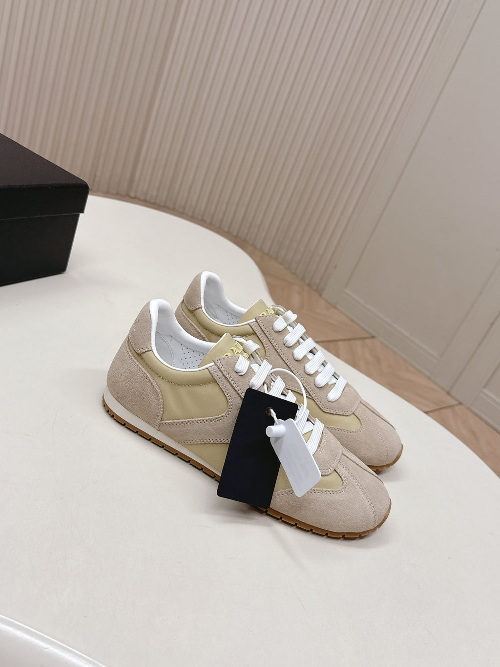 Prada 26ss German Training Khahi Suede Leather 644226