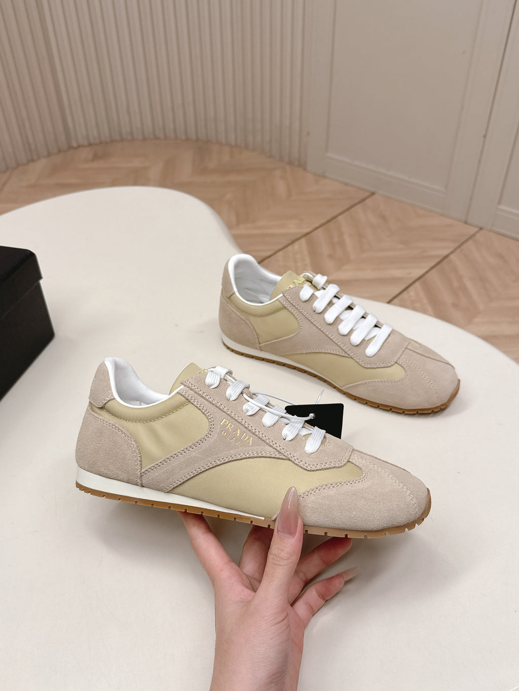 Prada 26ss German Training Khahi Suede Leather 644226