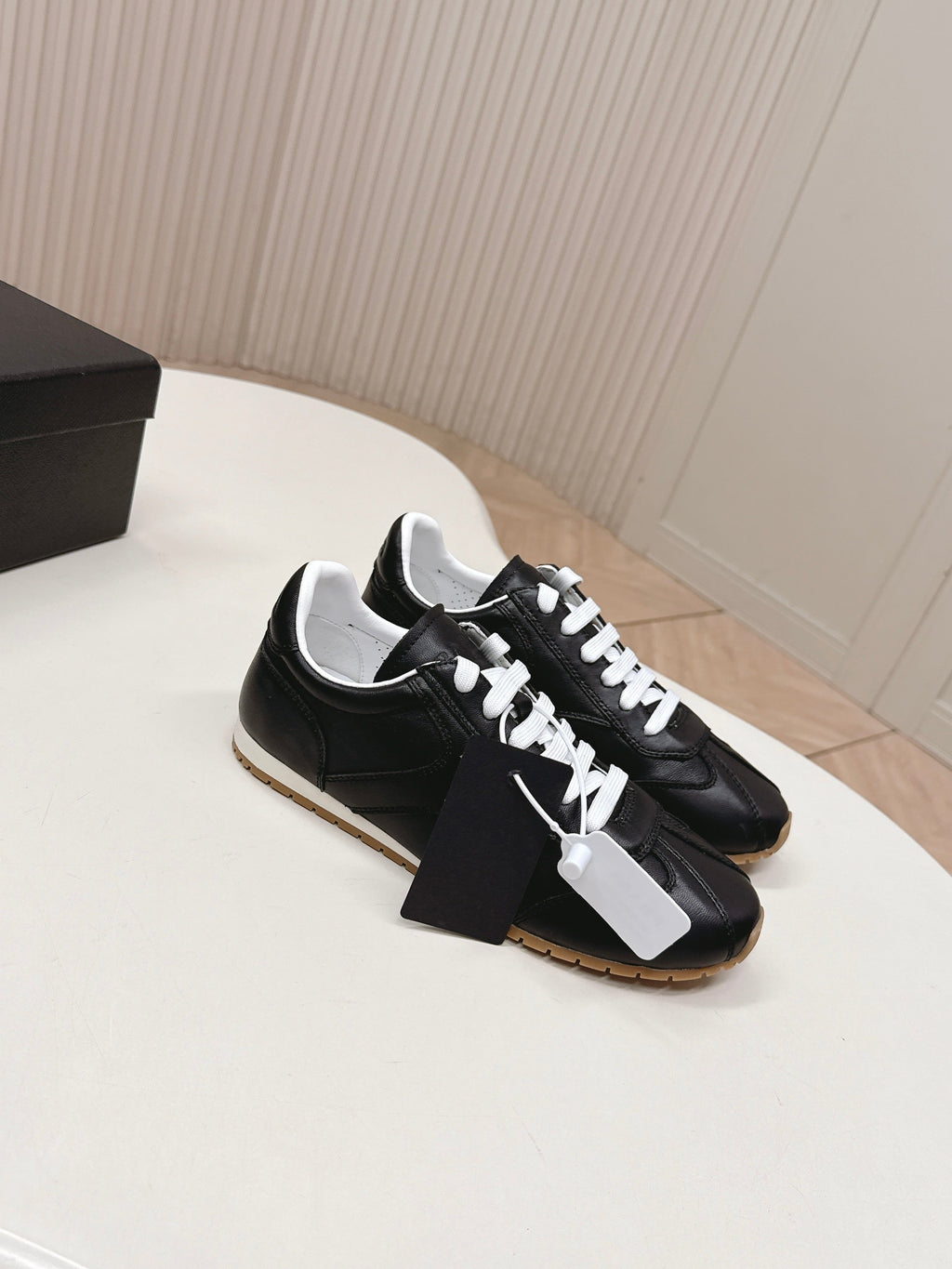 Prada 26ss German Training Black Leather 644228