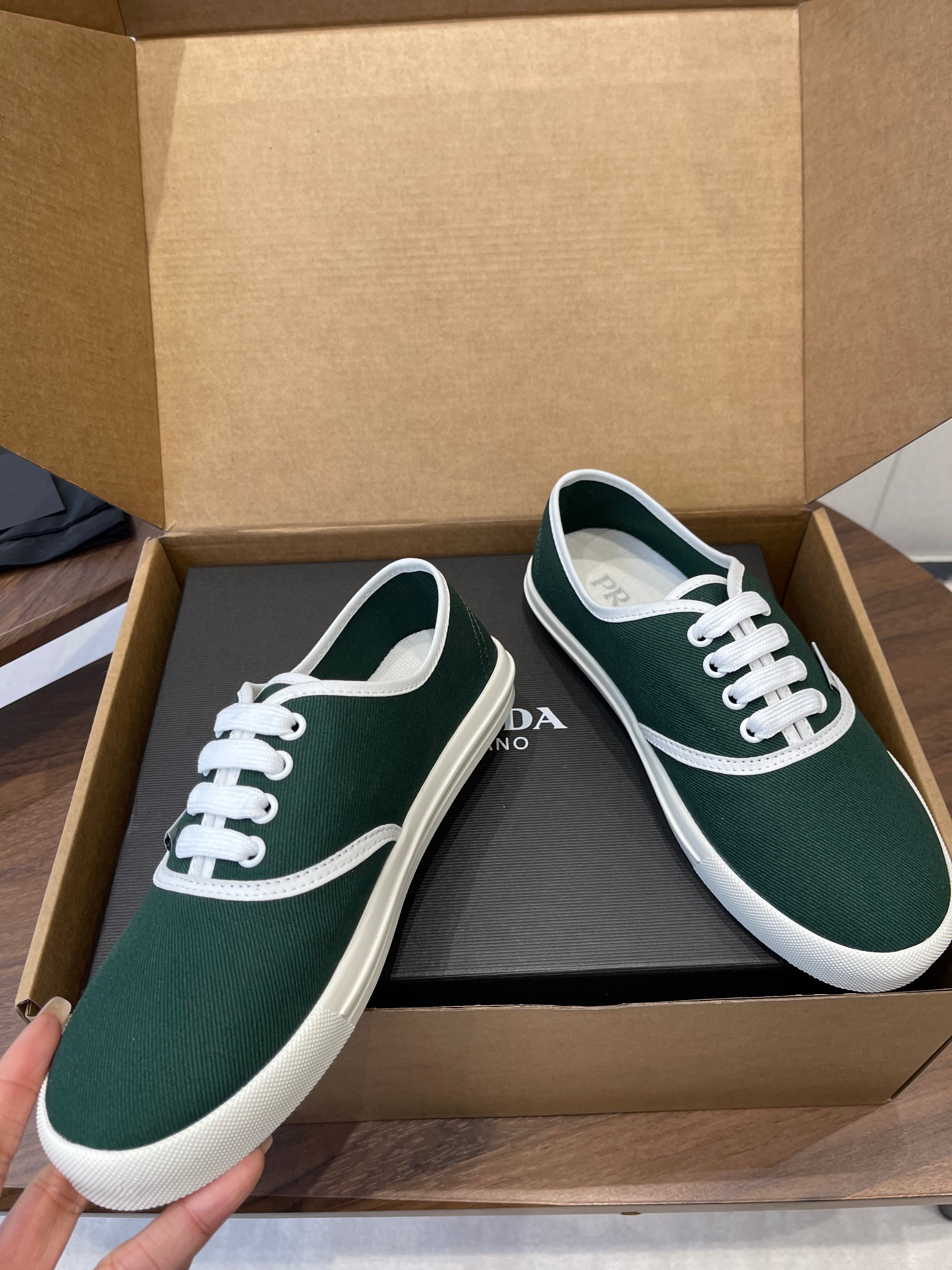 Prada 26ss Casual Shoes Green White Canvas 624428