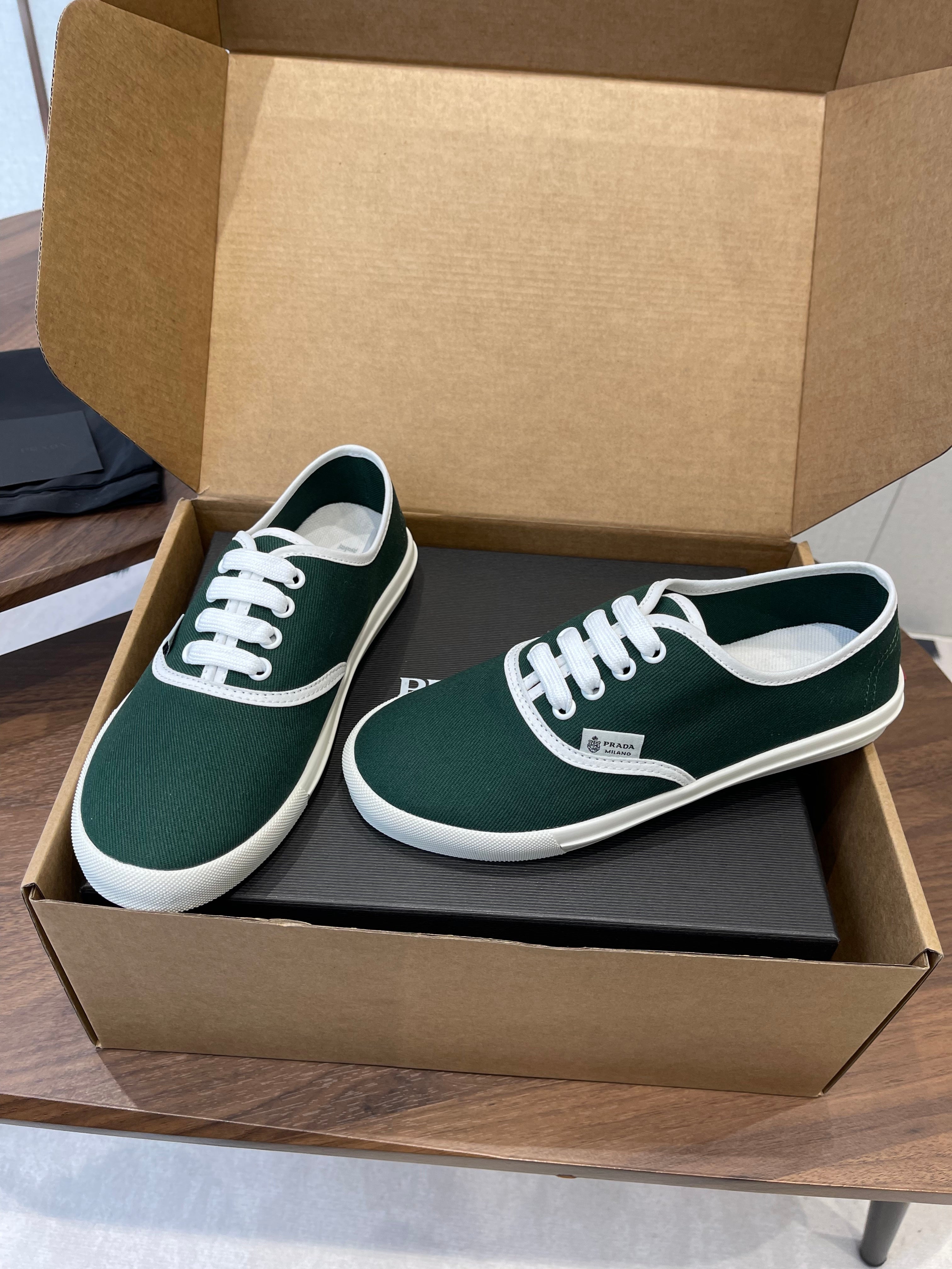 Prada 26ss Casual Shoes Green White Canvas 624428
