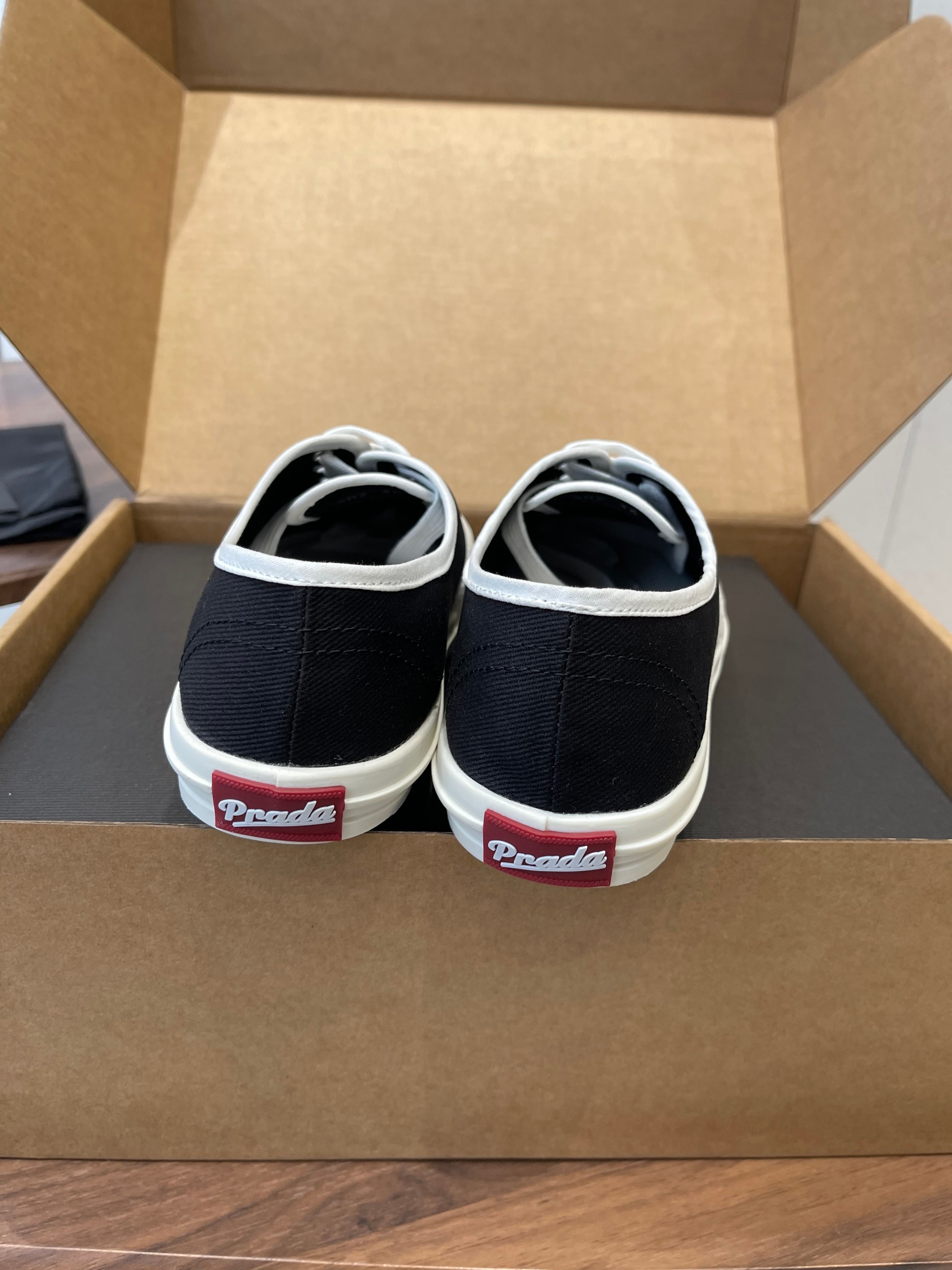 Prada 26ss Casual Shoes Black White Canvas 624430
