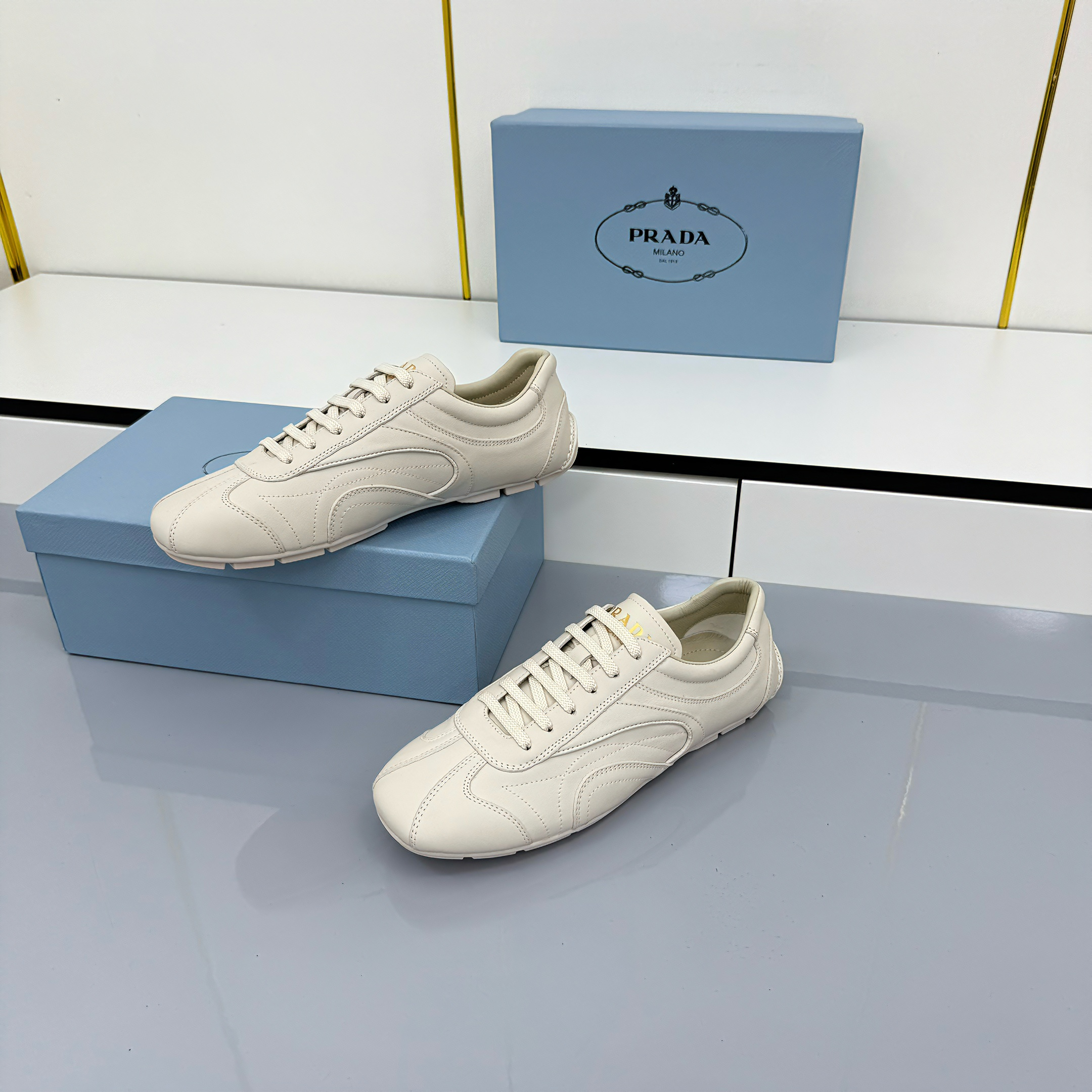 Prada Montecarlo Sneakers Off White Cowhide 565697