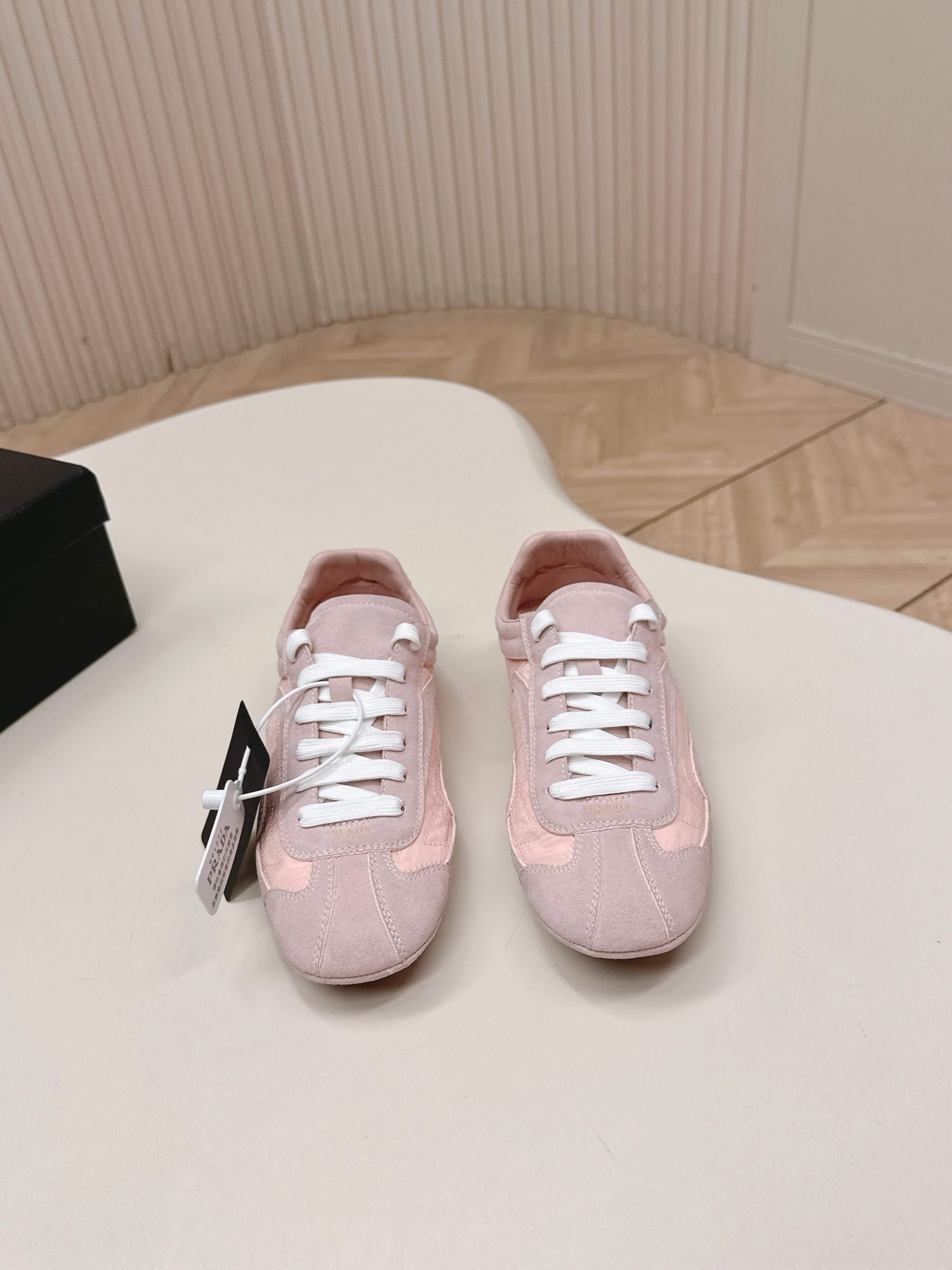 Prada 26ss German Training Light Pink Suede Re Nylon 644206