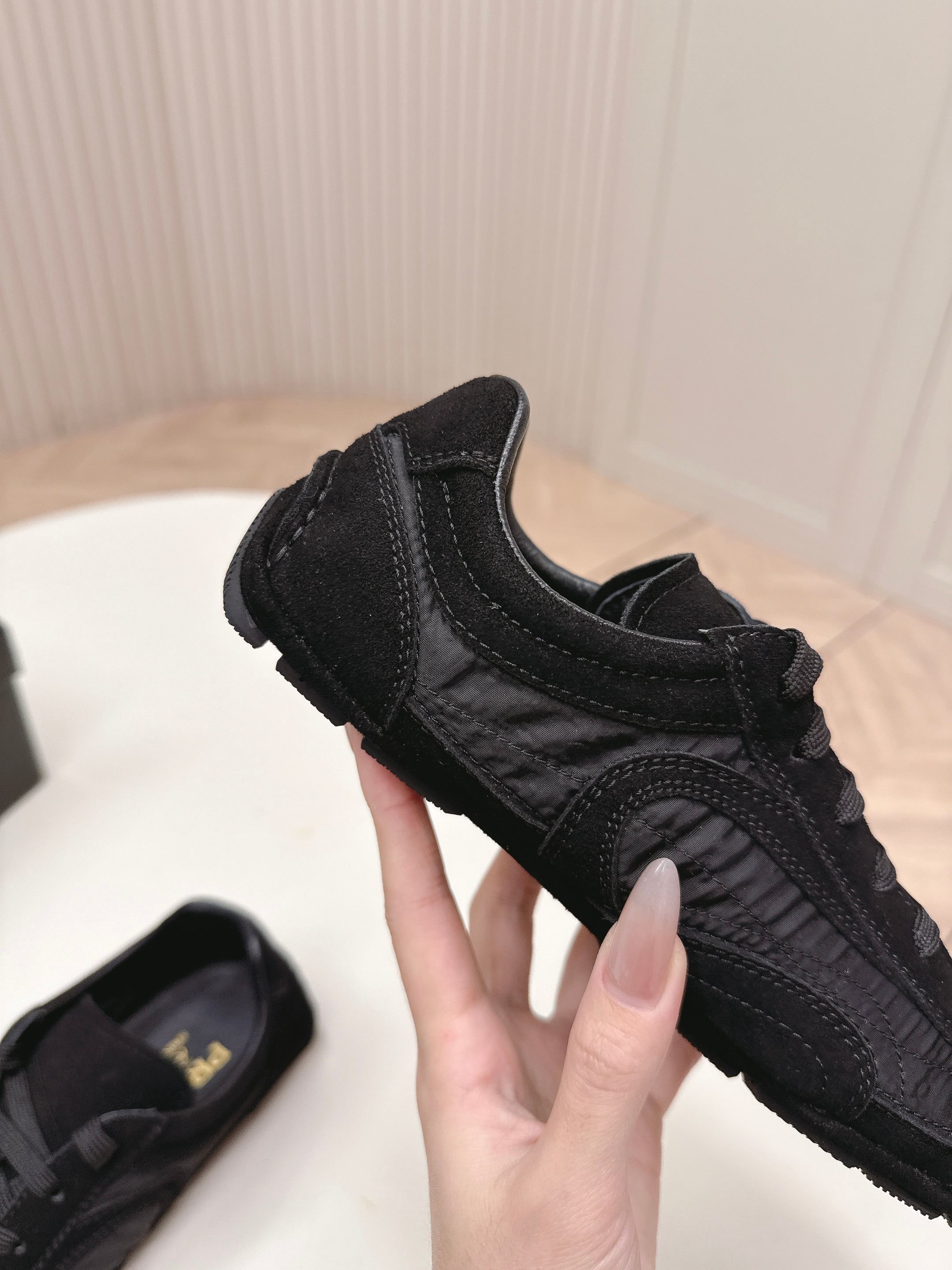 Prada 26ss German Training Black Suede Re Nylon 644207
