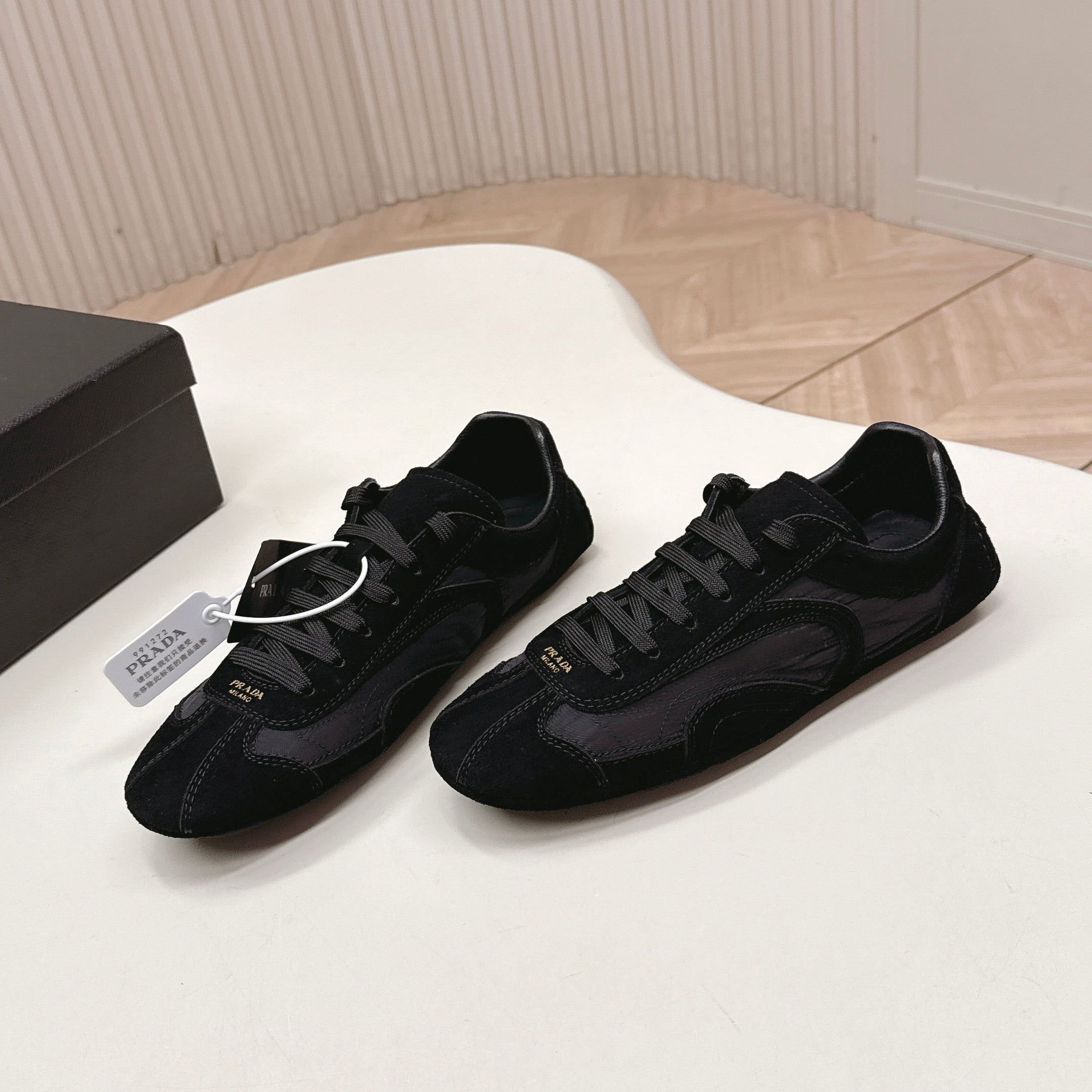 Prada 26ss German Training Black Suede Re Nylon 644207