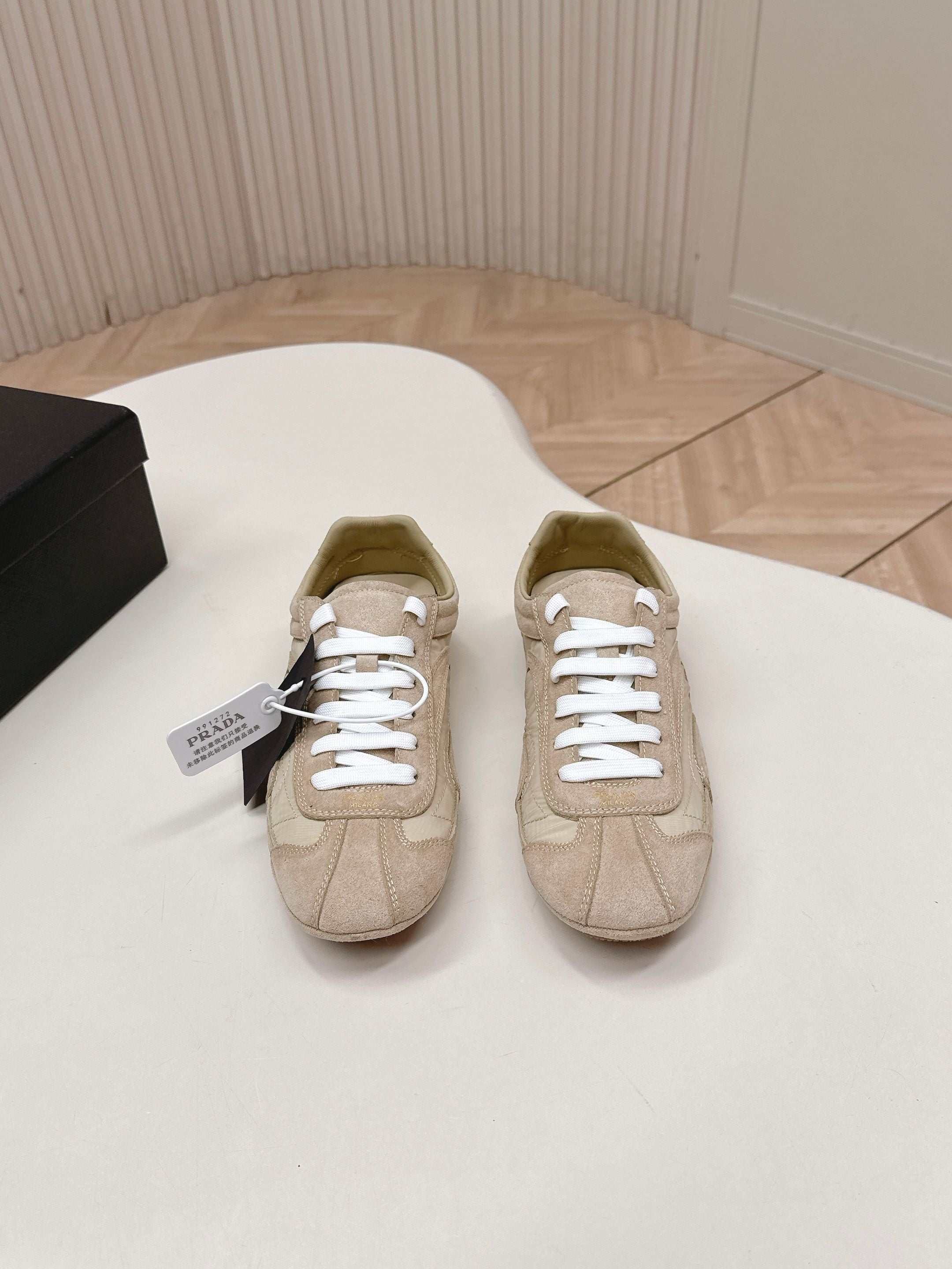 Prada 26ss German Training Khahi Suede Re Nylon 644209
