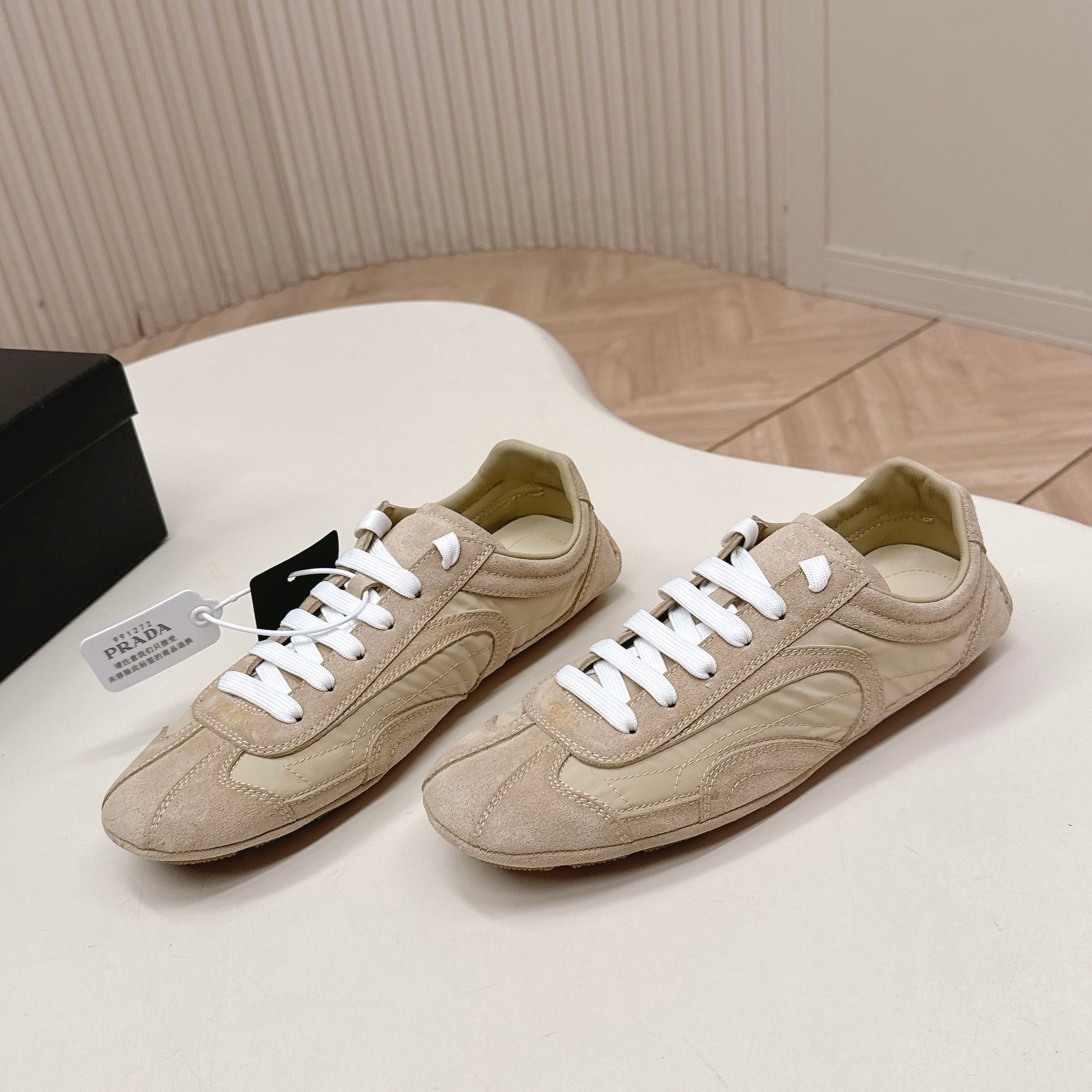 Prada 26ss German Training Khahi Suede Re Nylon 644209