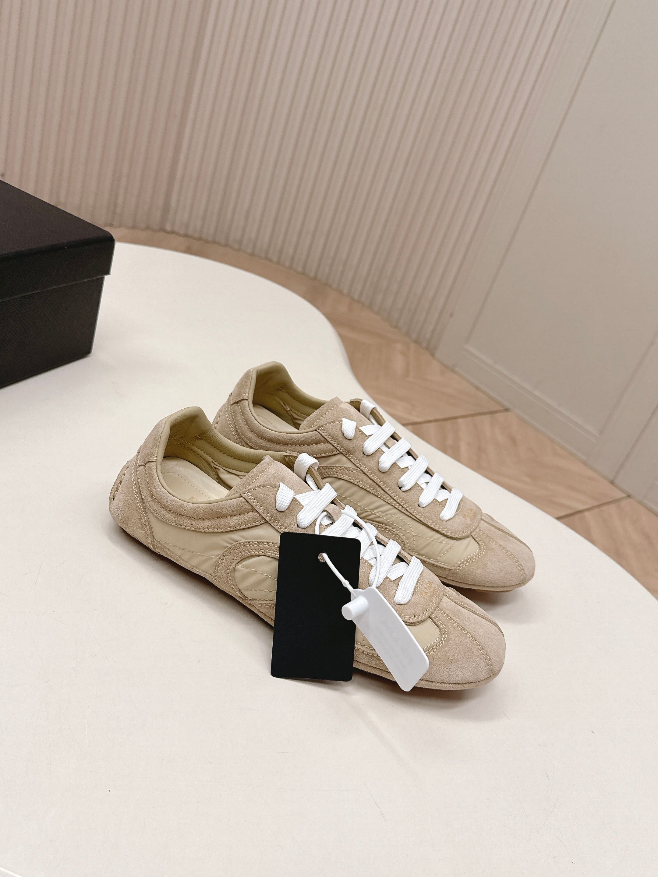 Prada 26ss German Training Khahi Suede Re Nylon 644209