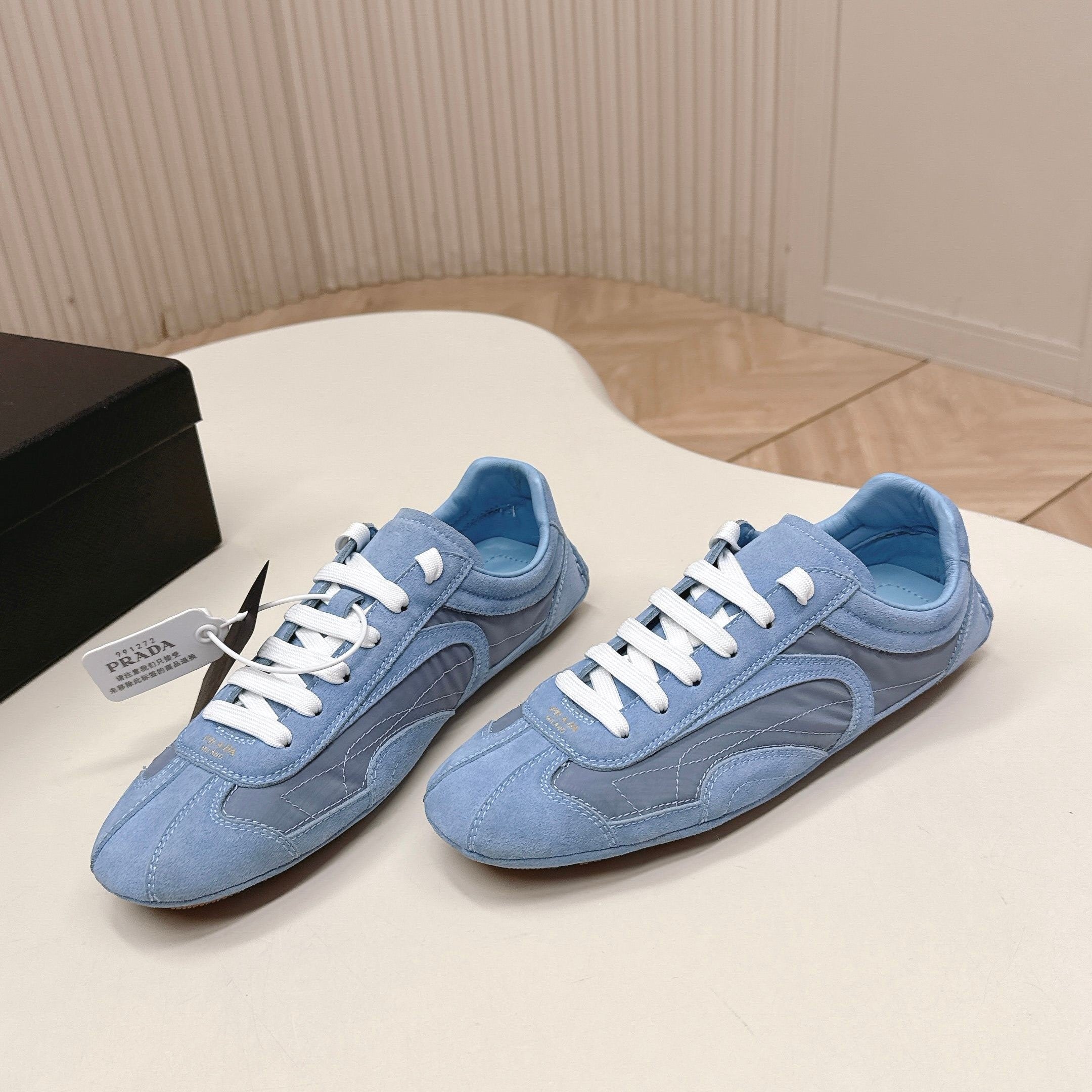 Prada 26ss German Training Light Blue Suede Re Nylon 644210