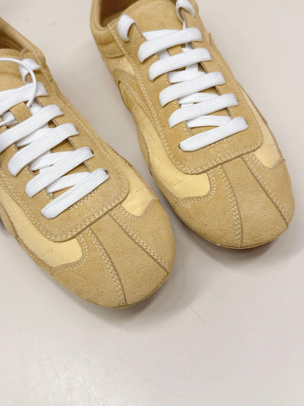 Prada 26ss German Training Light Brown Suede Re Nylon 644211