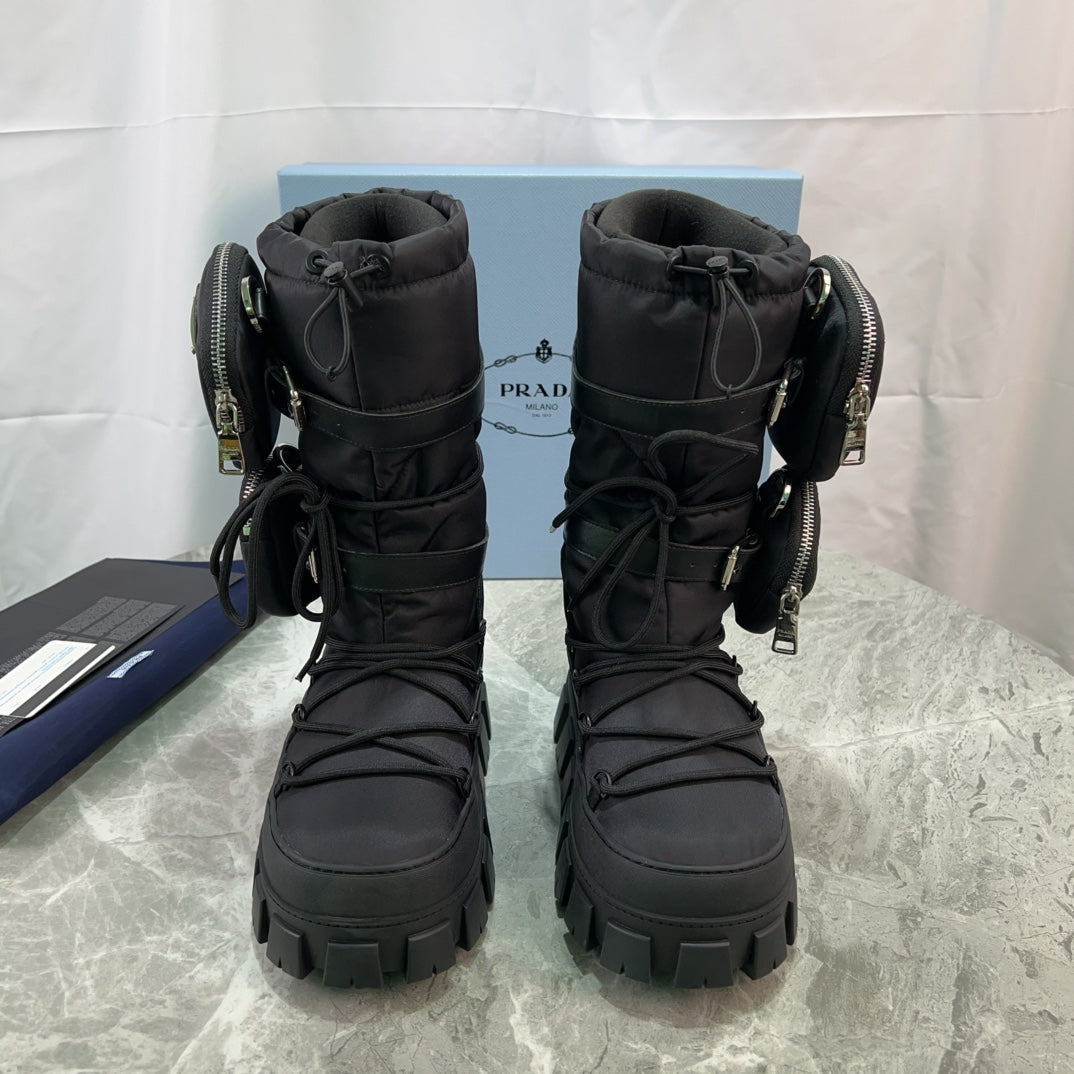 PRA Moon Boots Black With Pouch Recycled Nylon & Cowhide 454736