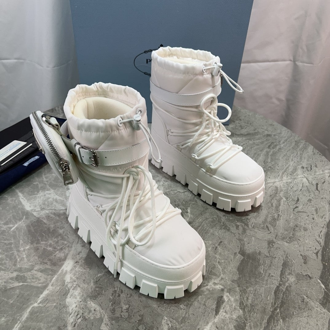 PRA Logo-Plaque Snow Boots With Pouch White Recycled Polyamide Cowhide Black