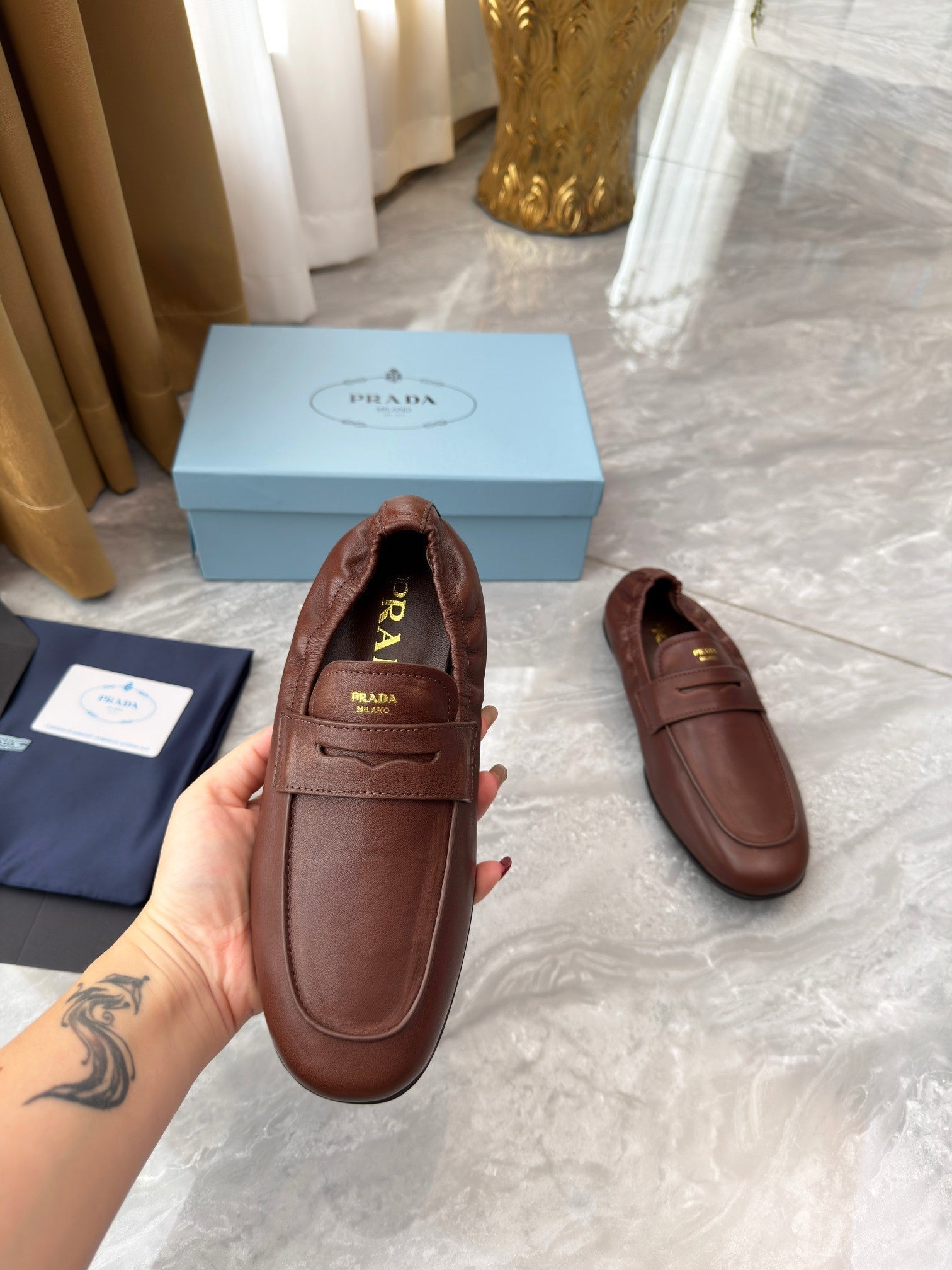 Prada 25SS Casual Elastic Loafers Warm Clay Distressed Calfskin 564182