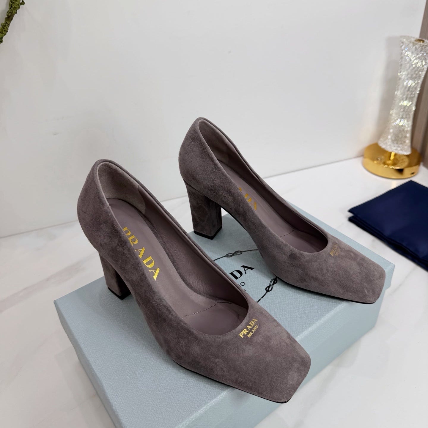 PRA 26SS Square-toe Block Heels 85 Dark Gray Suede 592361