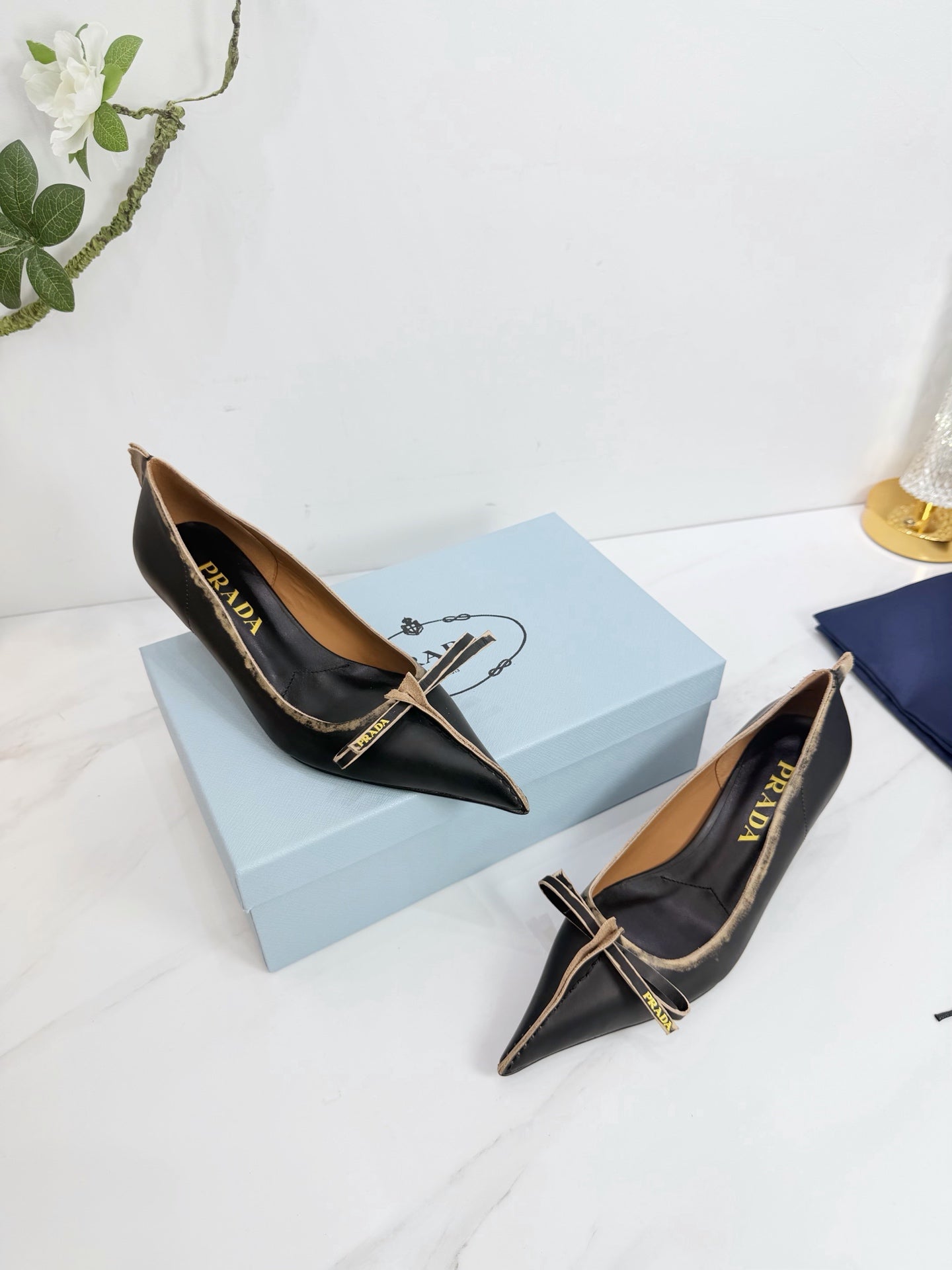 PRA 26SS Pump 55 Black Beige Cowhide 592405