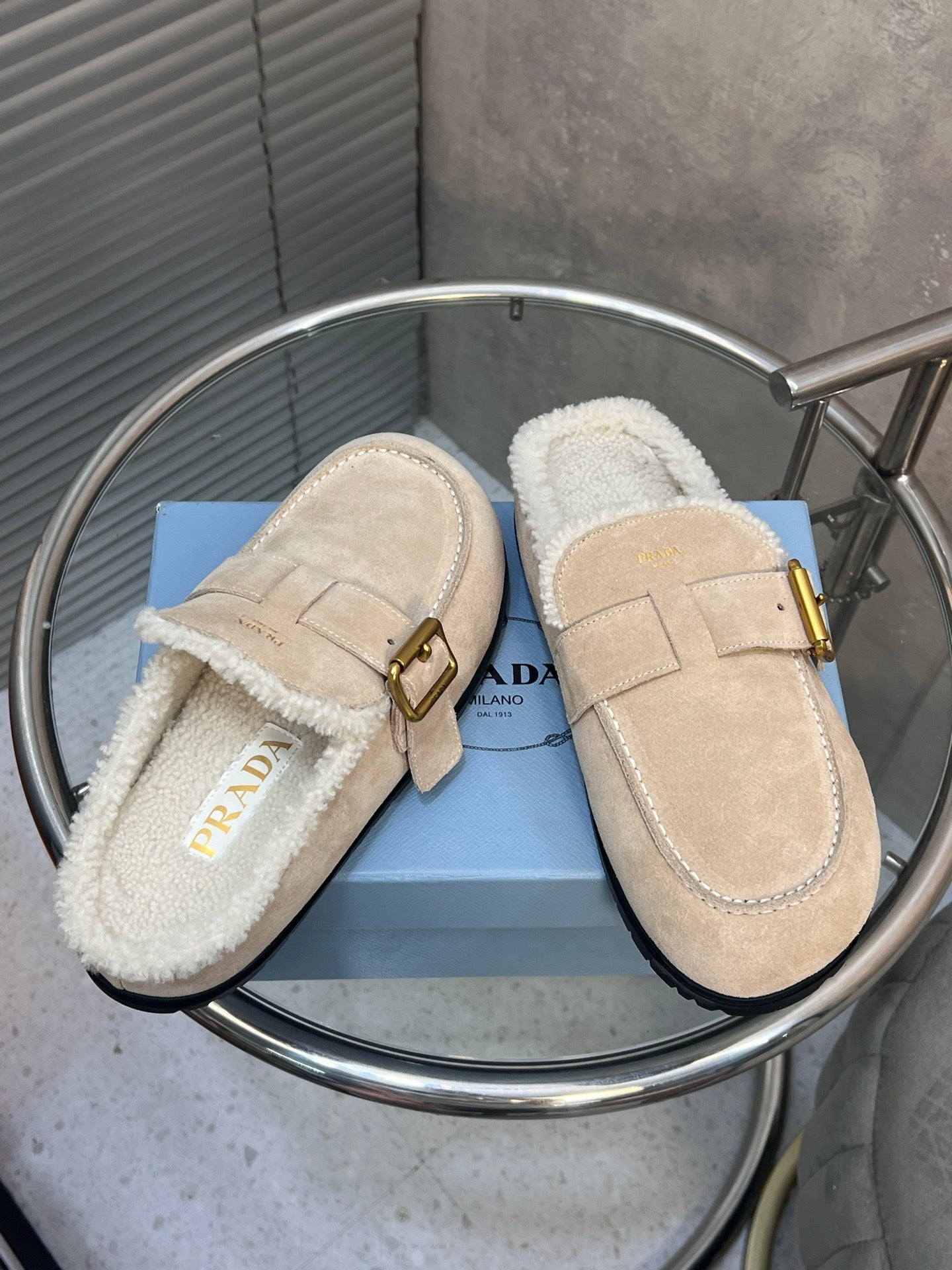 Prad 26s Mules Desert Beige Suede Shearing 952904