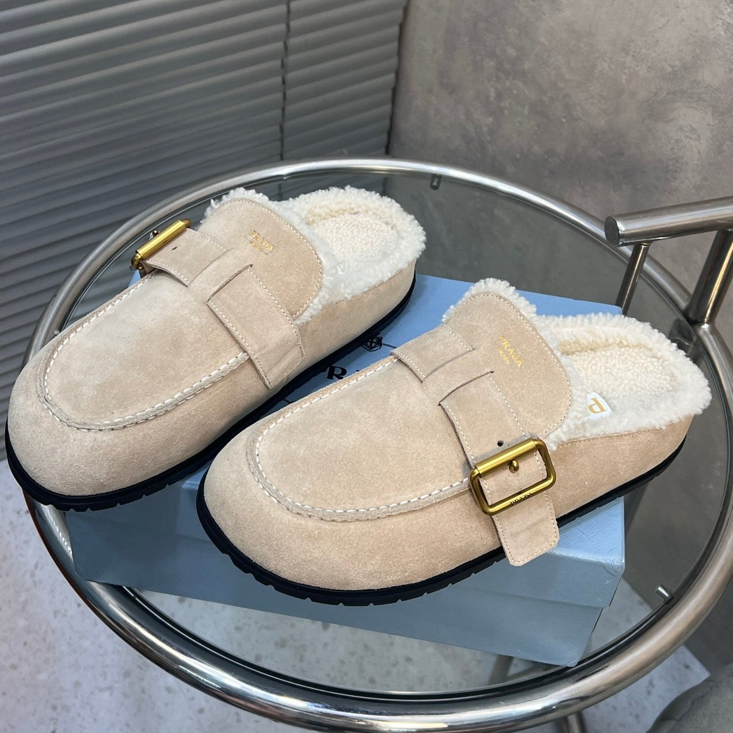 Prad 26s Mules Desert Beige Suede Shearing 952904