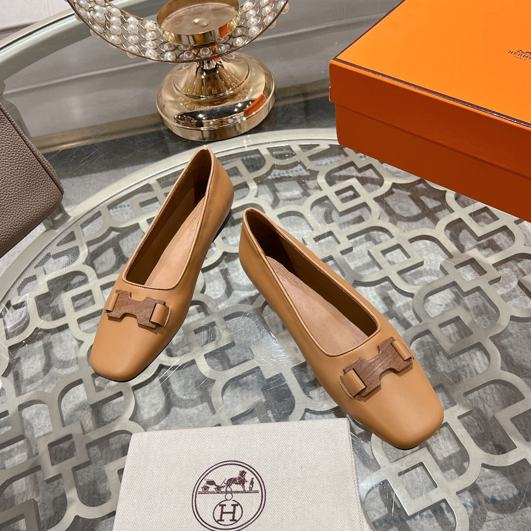 HERMES H - BUCKLE BALLET LIGHT BROWN CALFSKIN