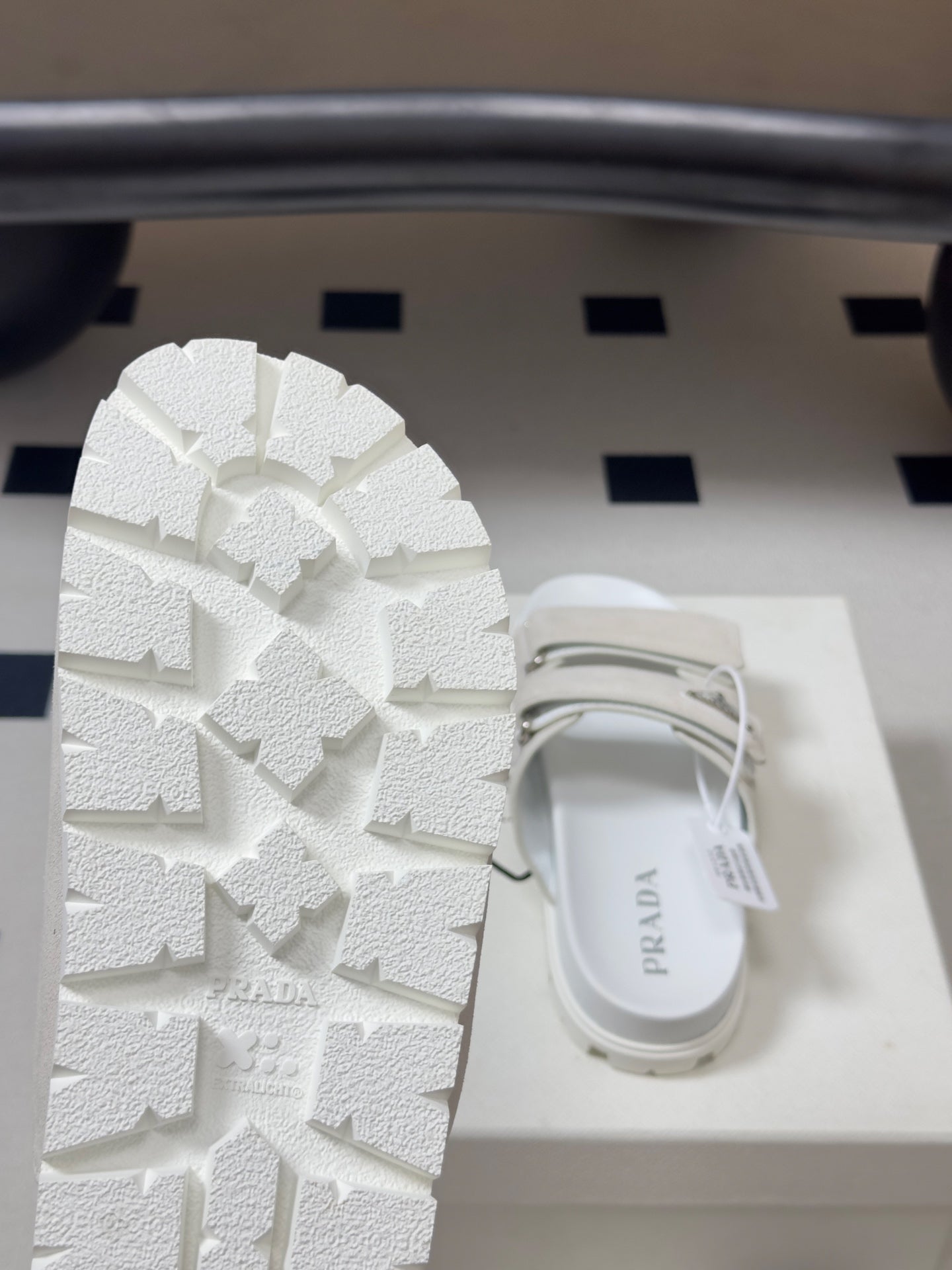 Pra 26s Band Sandals White Suede 834764