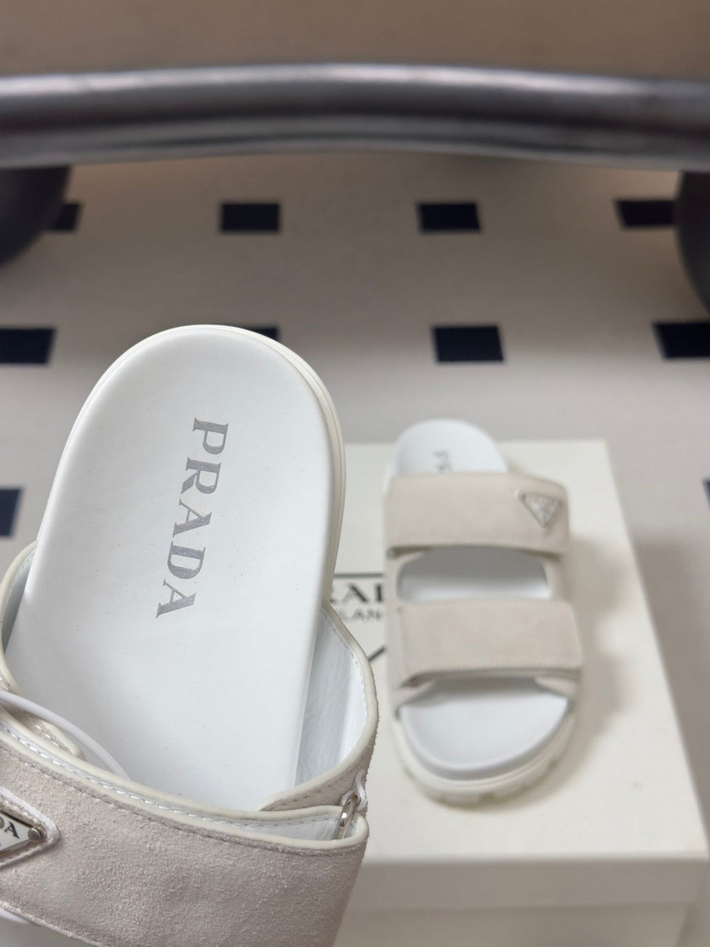 Pra 26s Band Sandals White Suede 834764