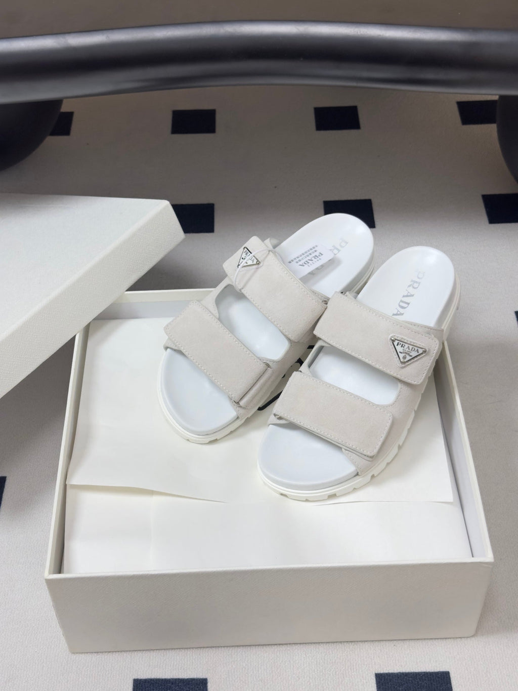 Pra 26s Band Sandals White Suede 834764