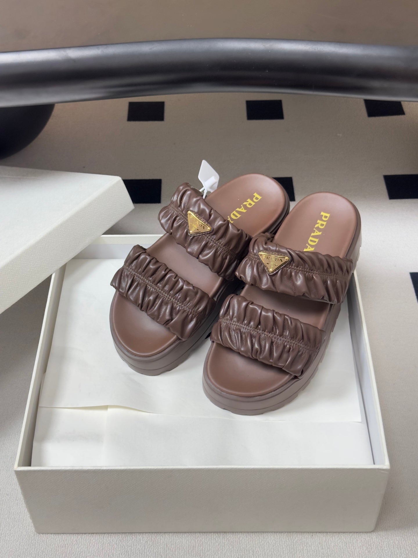 Pra 26s Flatform Slides Brown Matelassé Leather 834767.