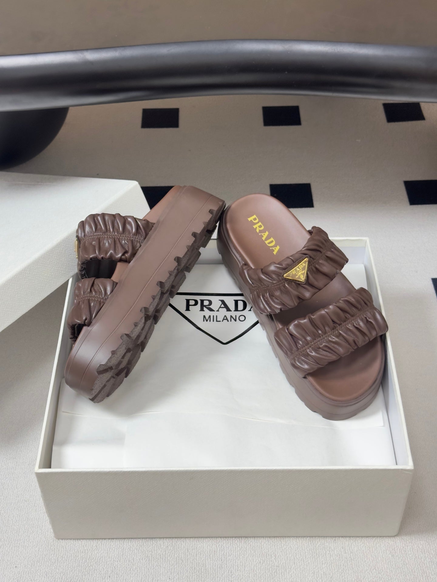 Pra 26s Flatform Slides Brown Matelassé Leather 834767.
