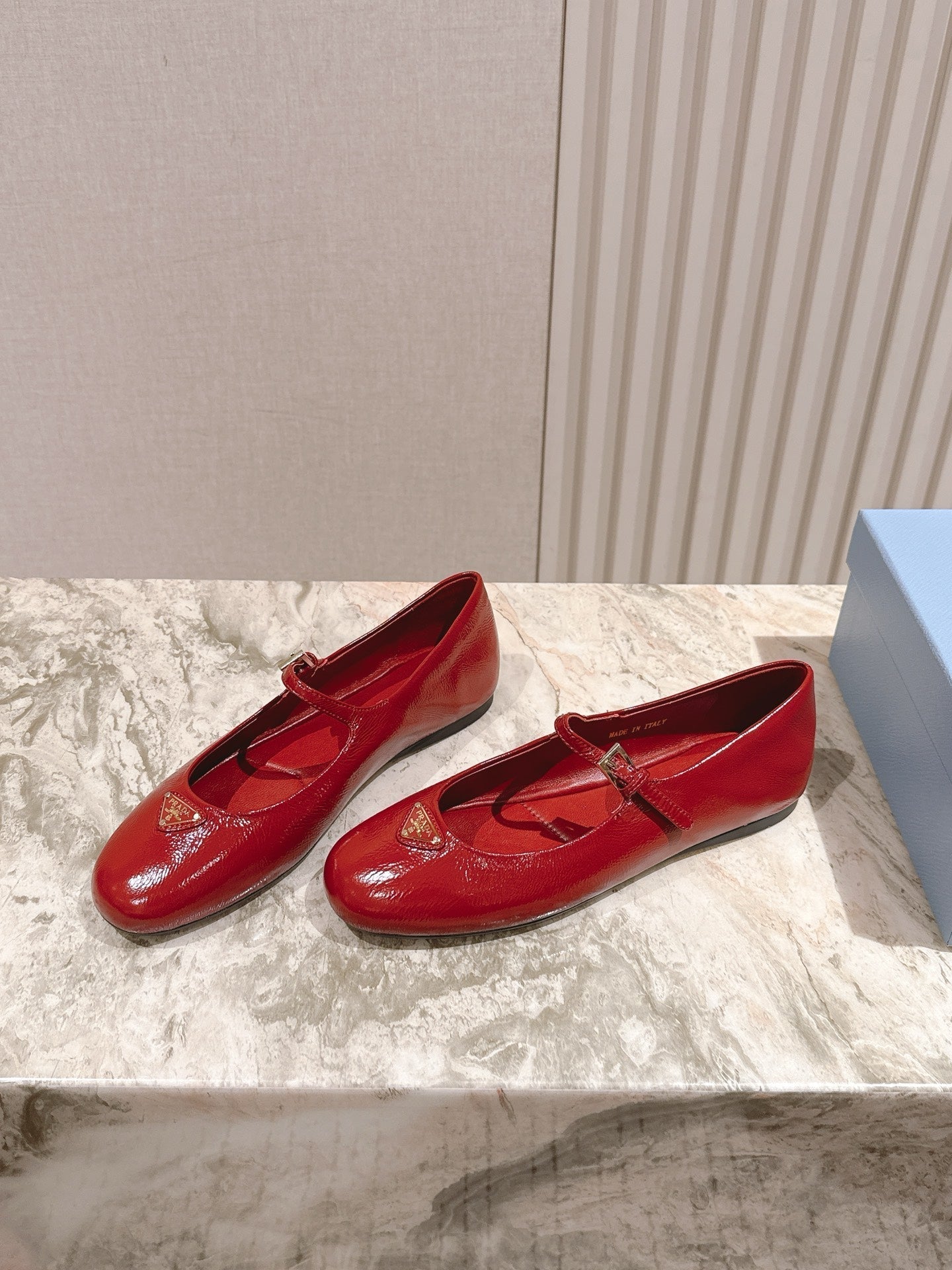 PRA 25s Ballet Flats with Small Buckle Red Shiny Cowhide 449712