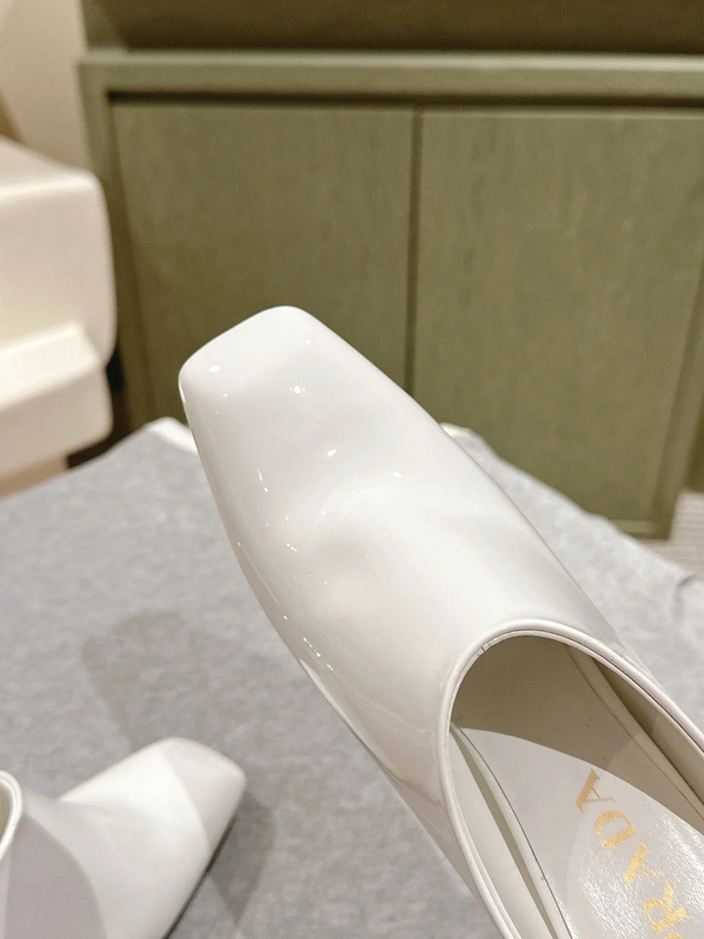 PRA 2026S High Heel Mule 75 White Patent Leather 657677
