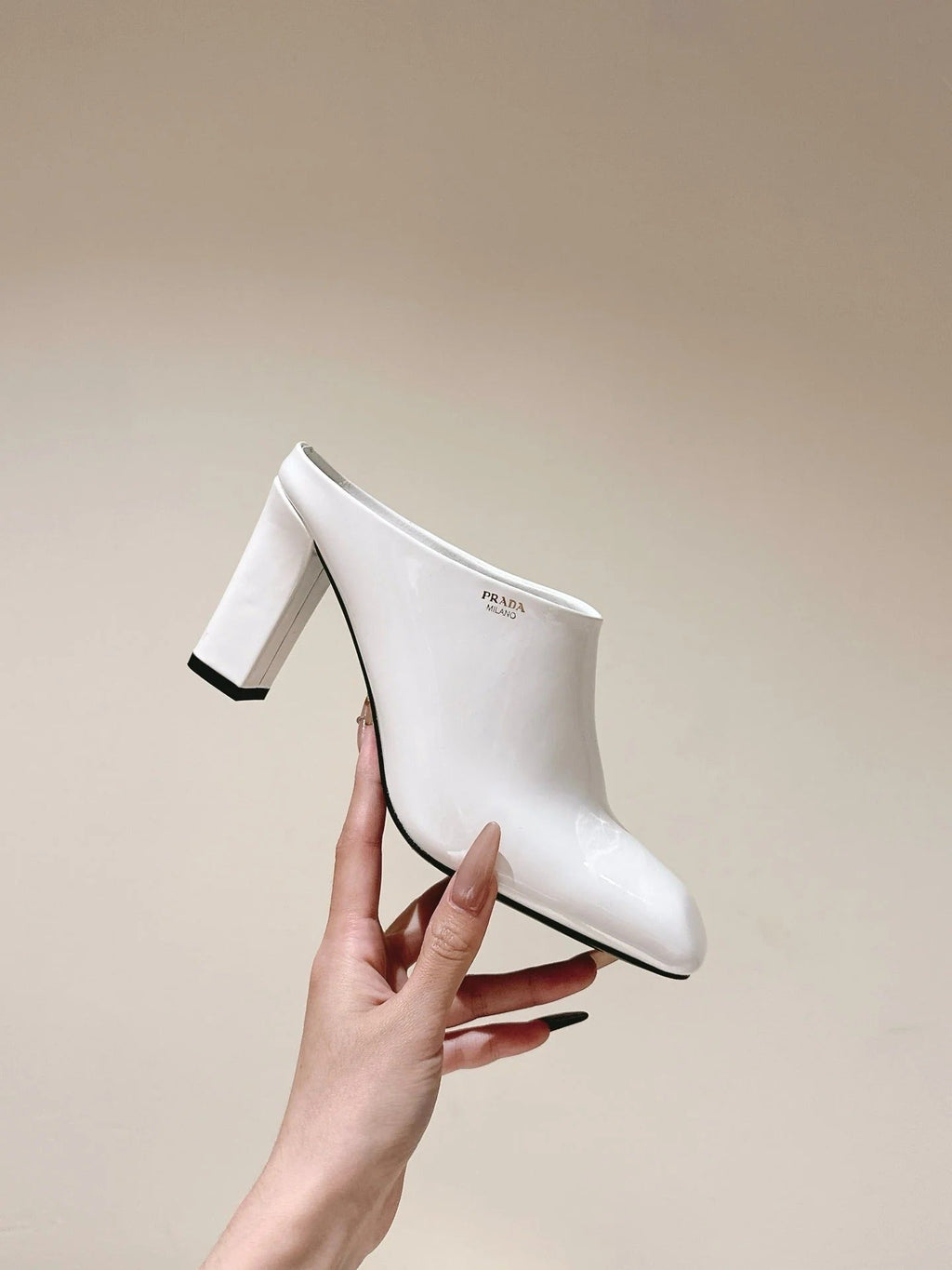 PRA 2026S High Heel Mule 75 White Patent Leather 657677