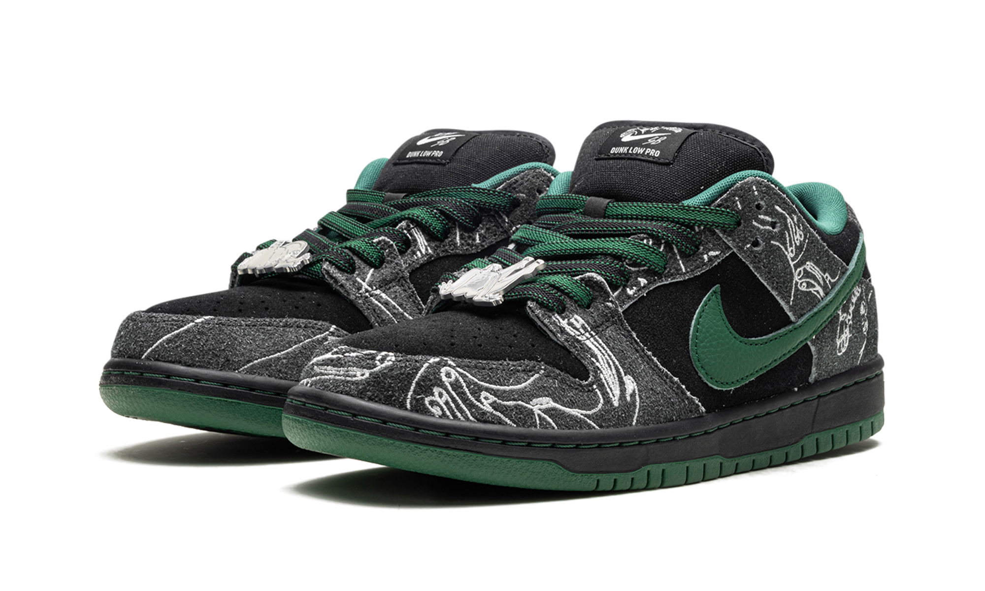 SB Dunk Low "There Skateboards" HF7743 001