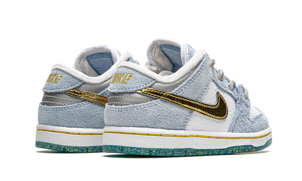 SB Dunk Low Pro QS (TD) "Sean Cliver - Holiday Special" DJ2520 400