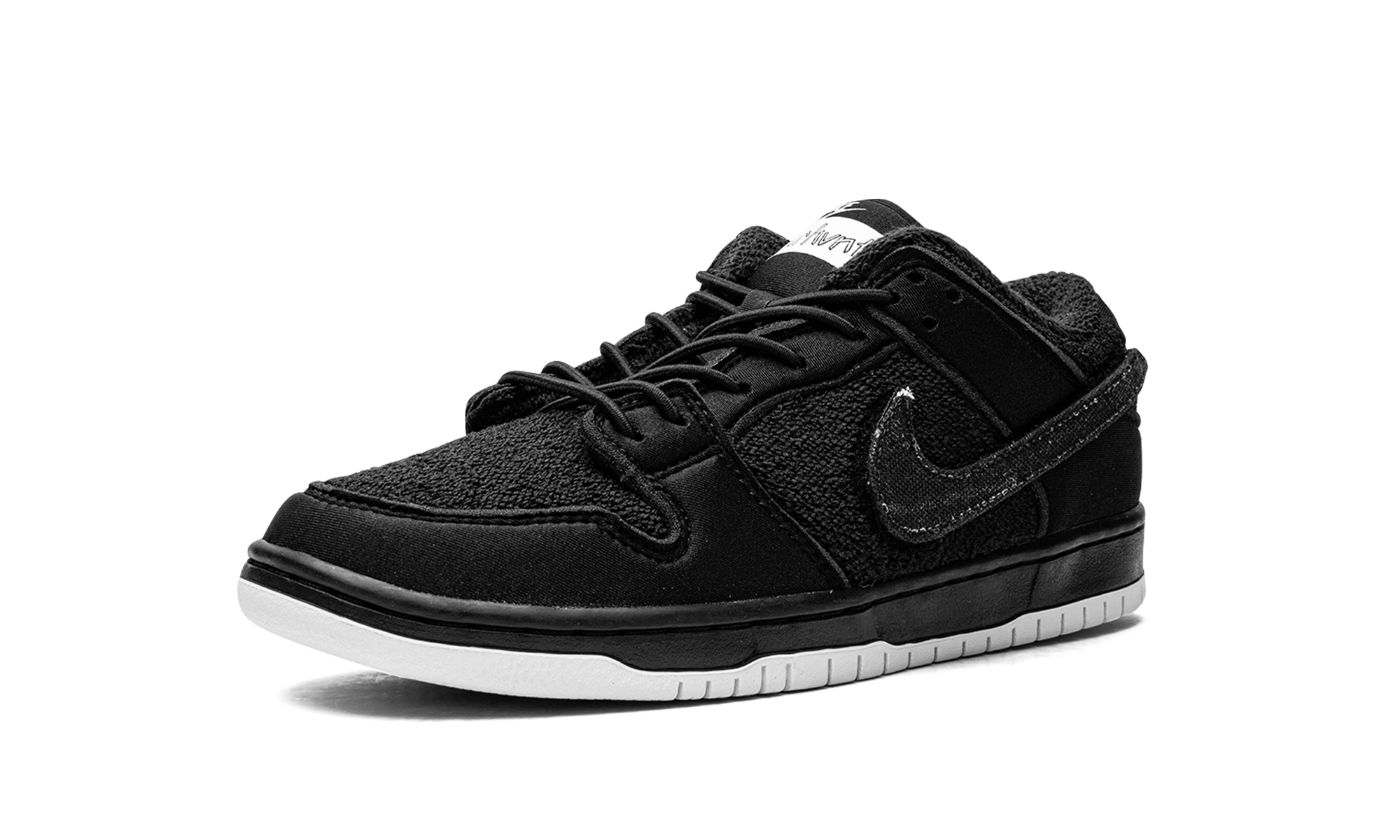 SB Dunk Low "Gnarhunters" DH7756 010