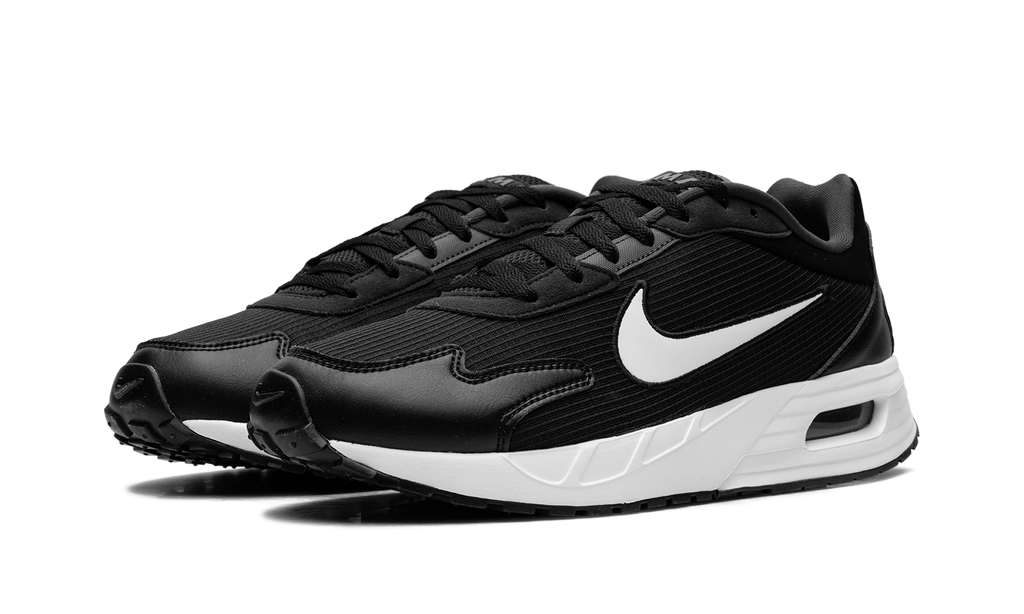 Air Max Solo "Black / White" HQ2572 001