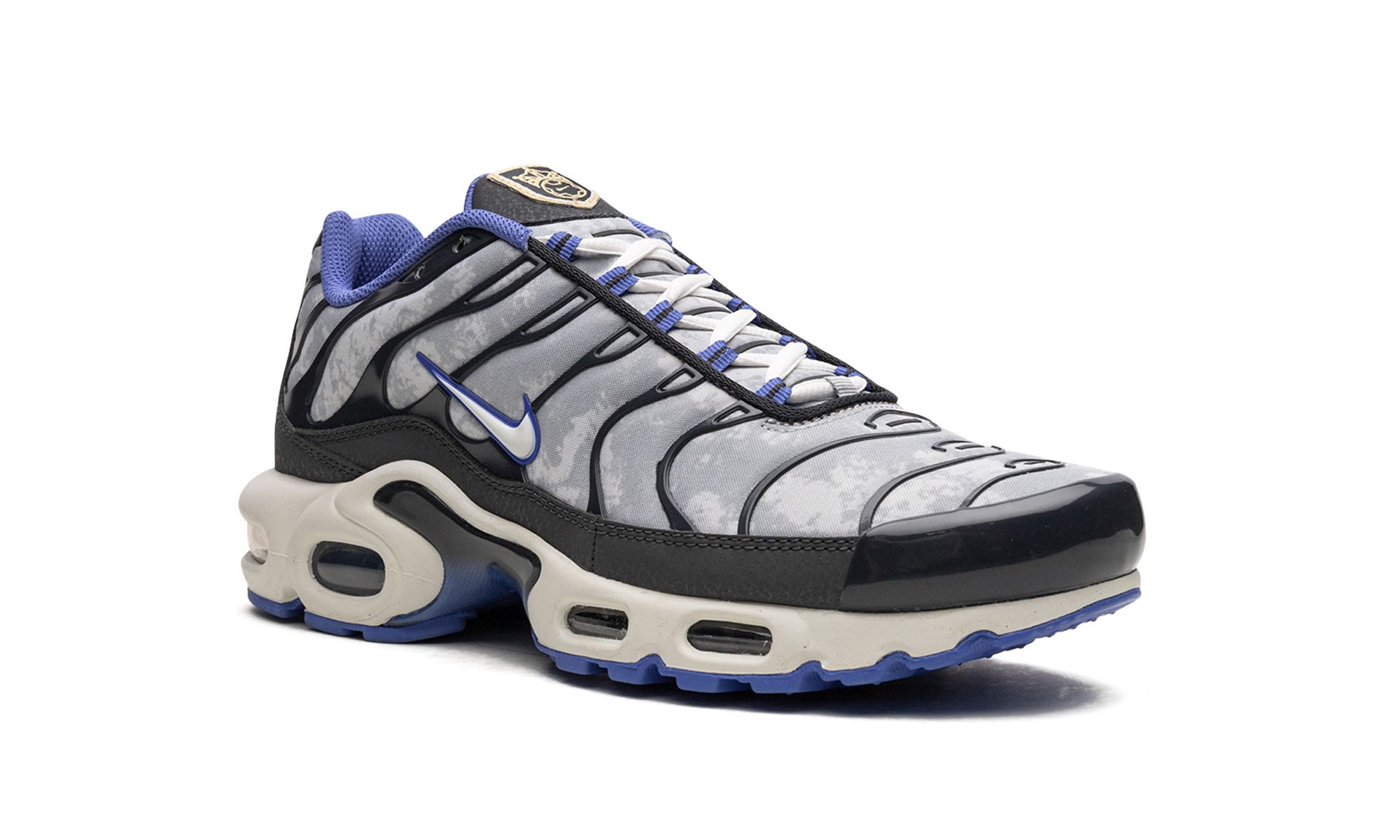 Air Max Plus SE "Social F.C." DQ3981 001