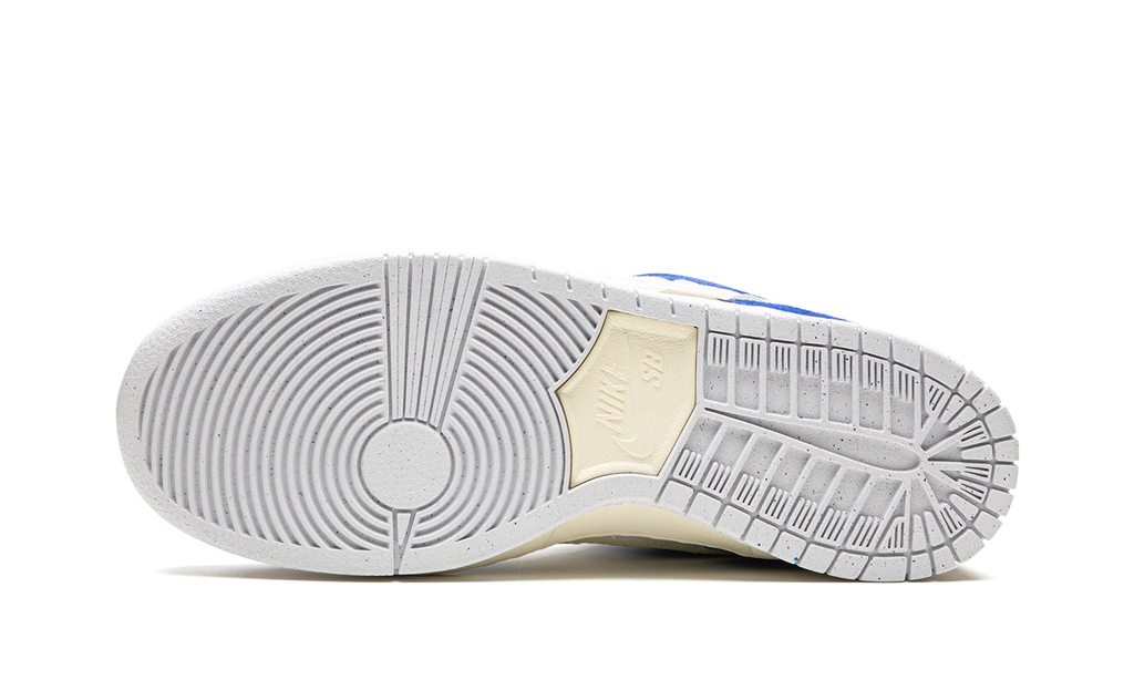 SB Dunk Low "Fly Streetwear - Gardenia" DQ5130 400