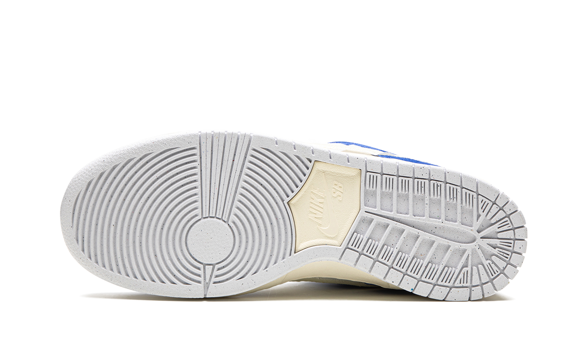 SB Dunk Low "Fly Streetwear - Gardenia" DQ5130 400