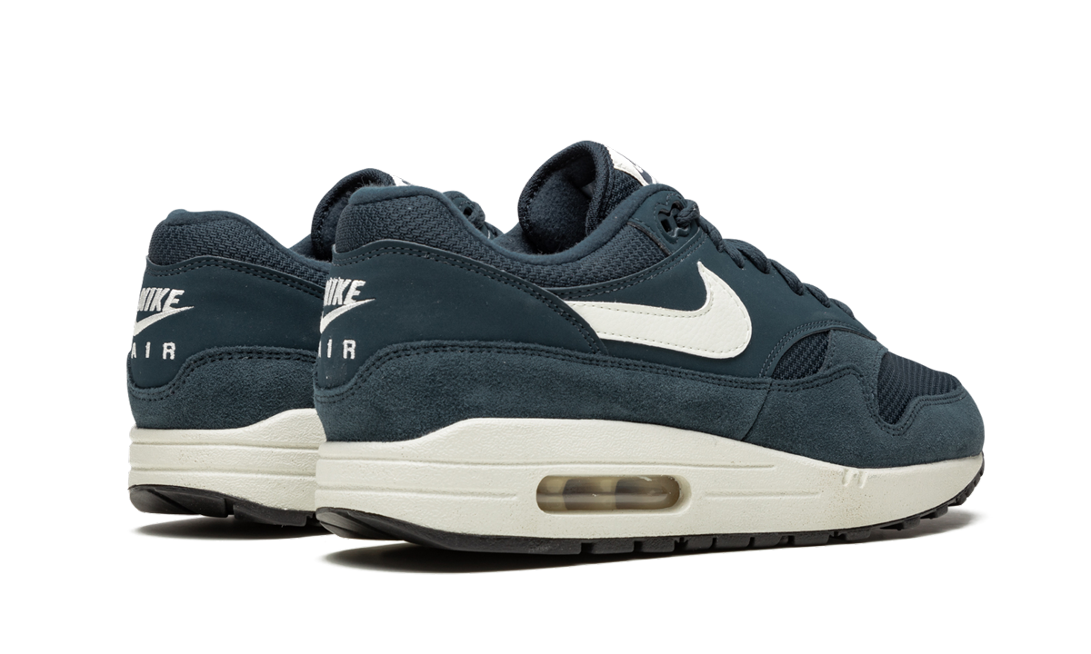 Air Max 1 "Armory Navy" AH8145 401