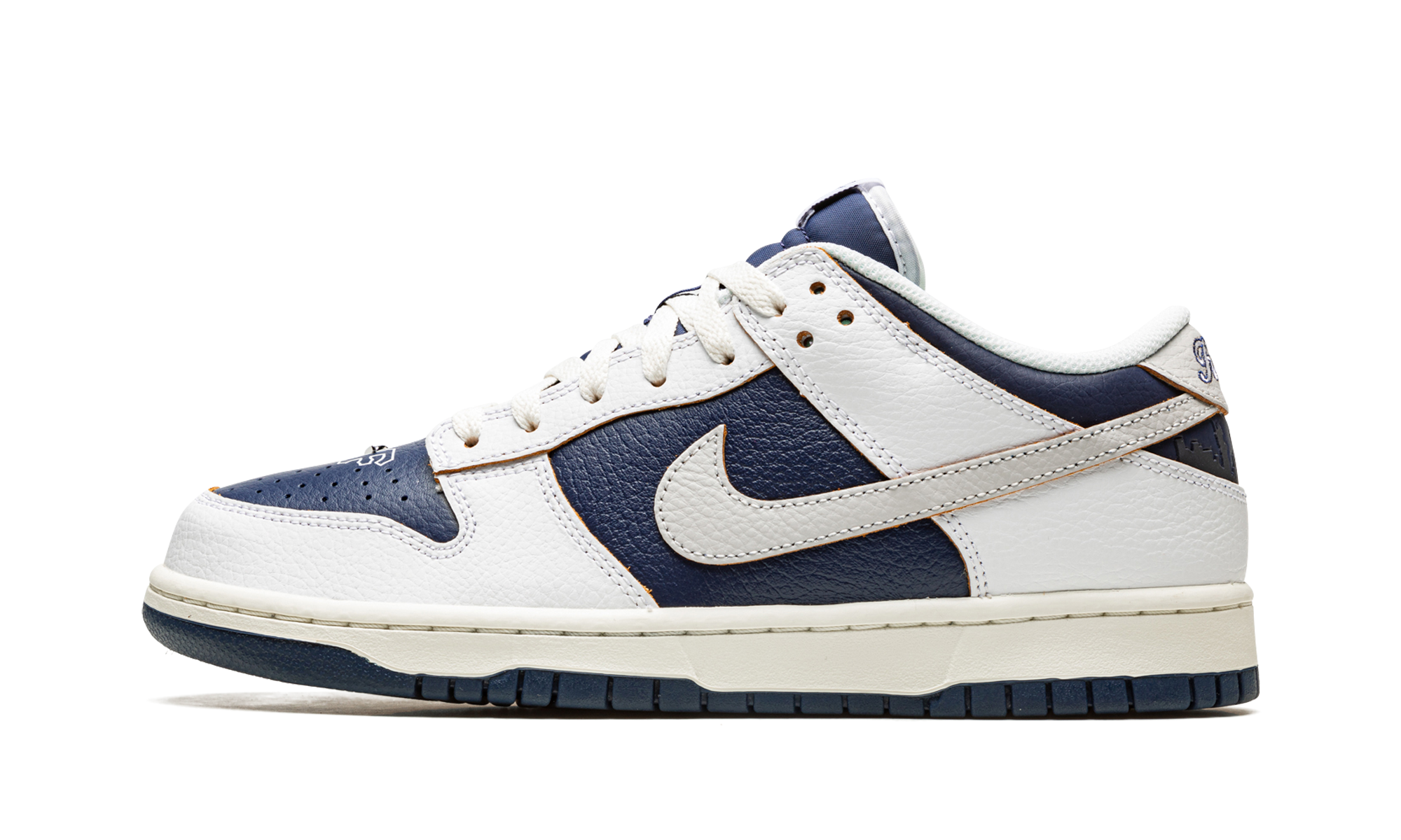 SB Dunk Low "HUF - NYC" FD8775 100