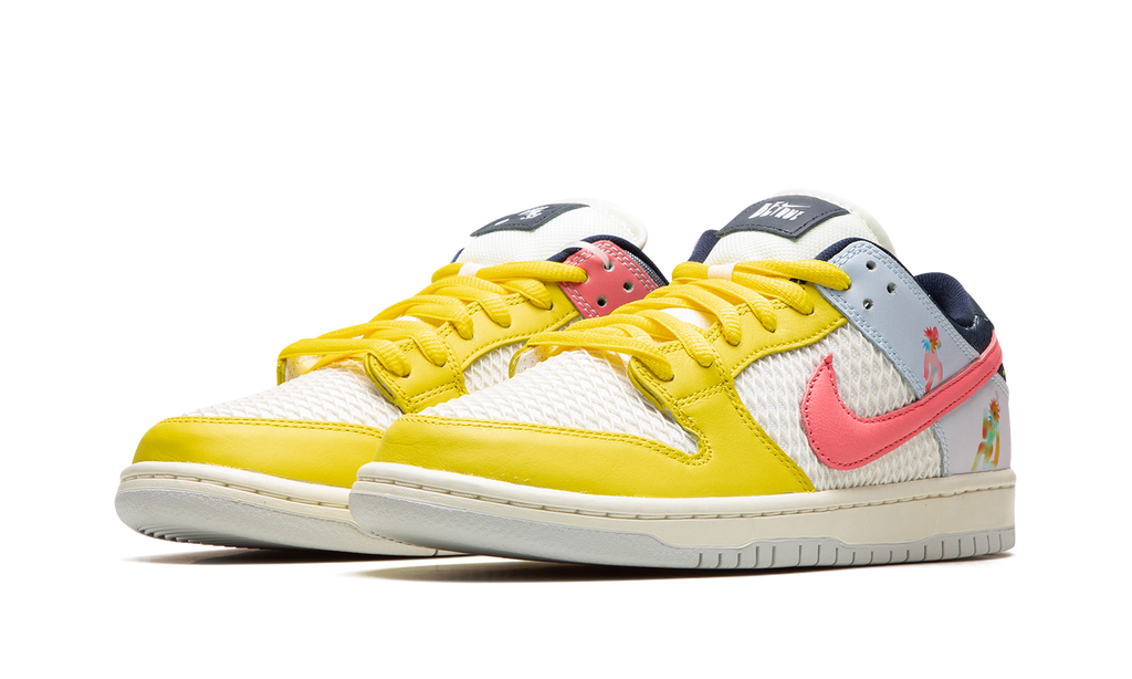 SB Dunk Low "Be True" DX5933 900