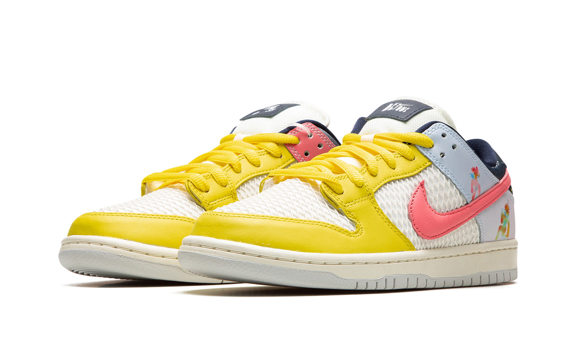 SB Dunk Low "Be True" DX5933 900