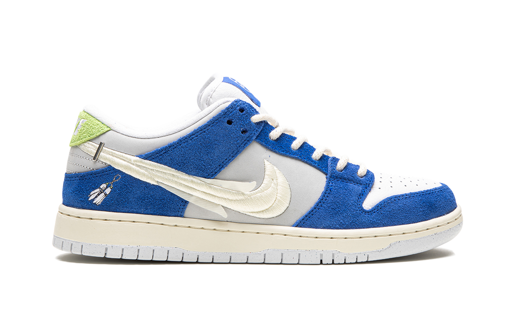 SB Dunk Low "Fly Streetwear - Gardenia" DQ5130 400