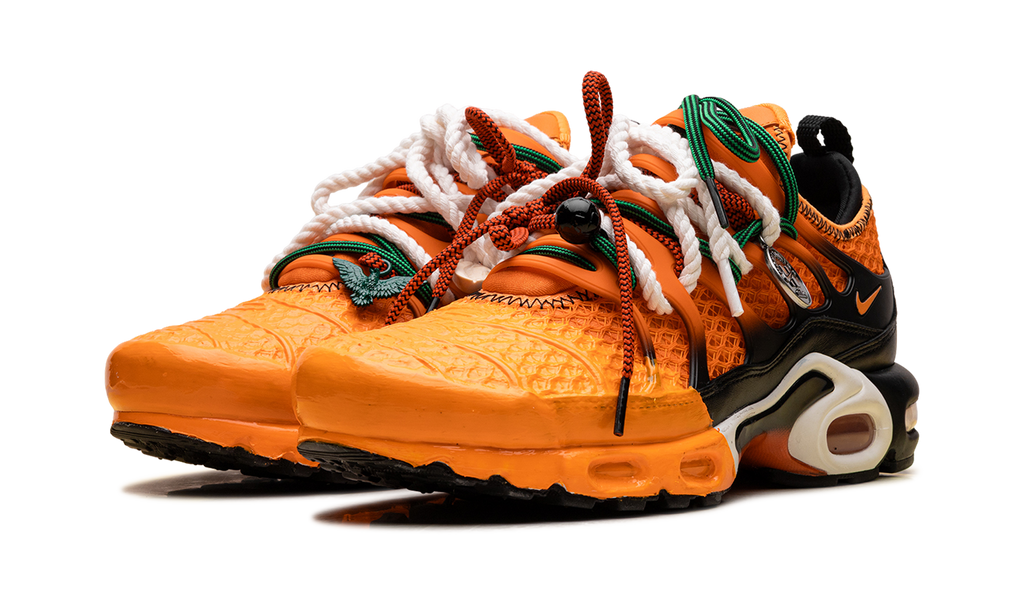 Air Max Plus "Homecoming Safety Orange" IM4960 800