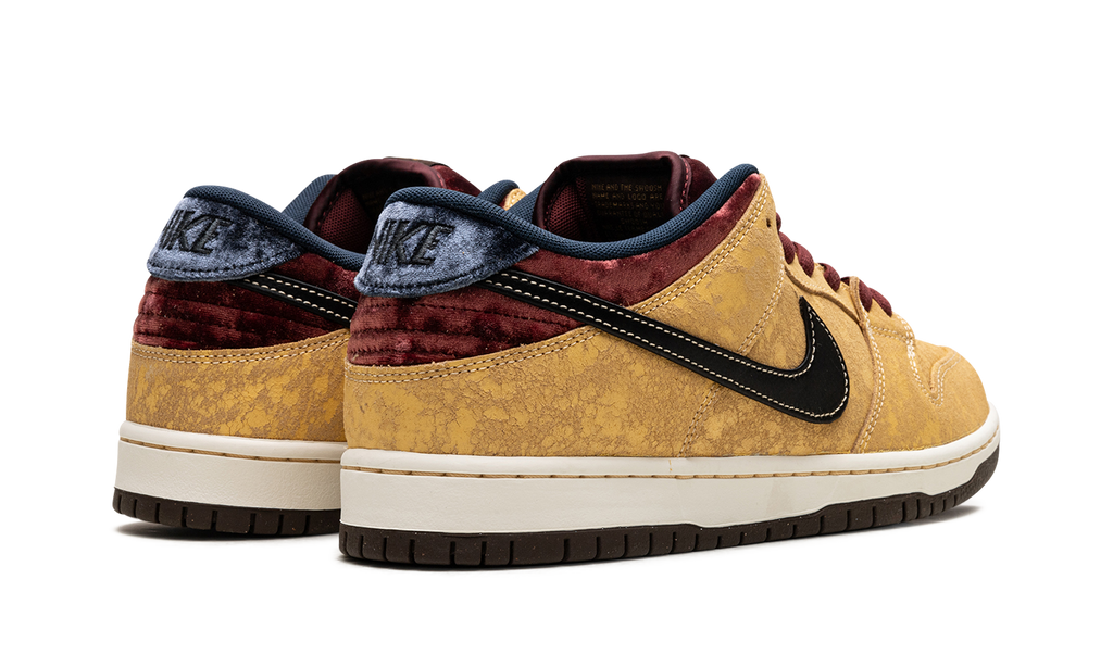 SB Dunk "City Of Cinema" FZ1278 200