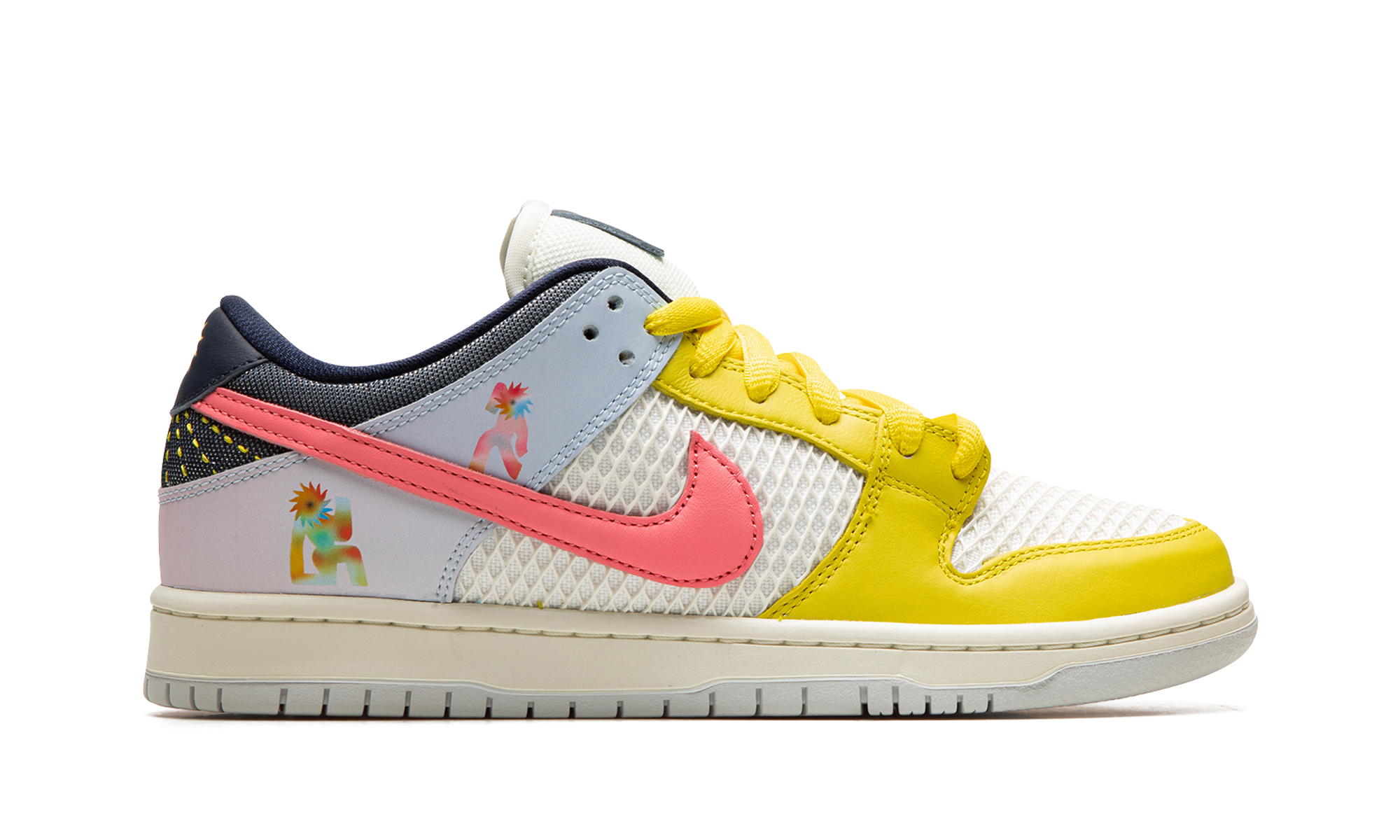 SB Dunk Low "Be True" DX5933 900