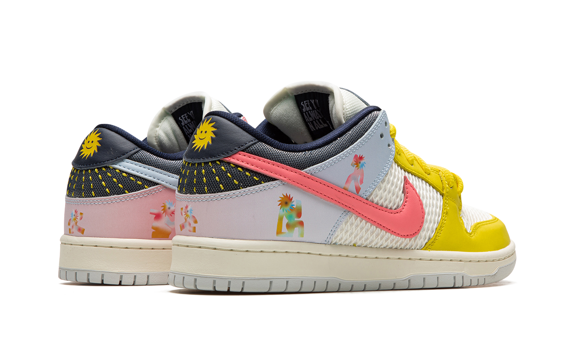 SB Dunk Low "Be True" DX5933 900