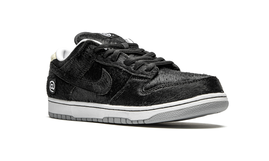 SB Dunk Low "Medicom Toy - BE@RBRICK" CZ5127 001