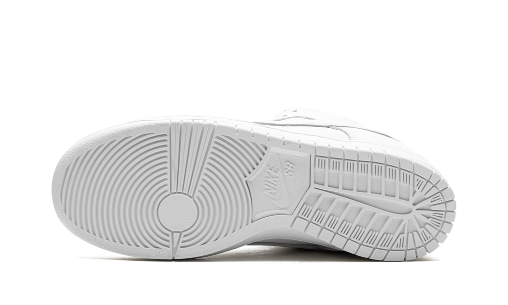 SB Dunk Low Pro "Triple White" FJ1674 100
