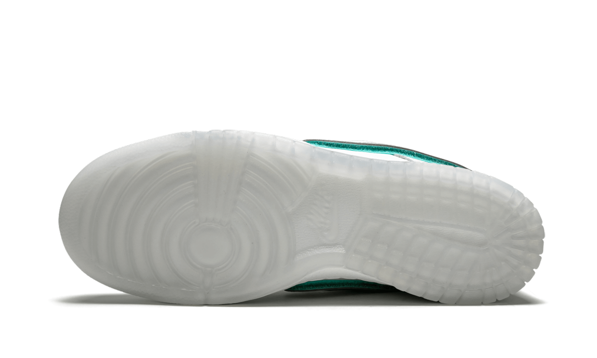 SB Dunk Low Pro OG QS "Diamond Supply White" BV1310 100